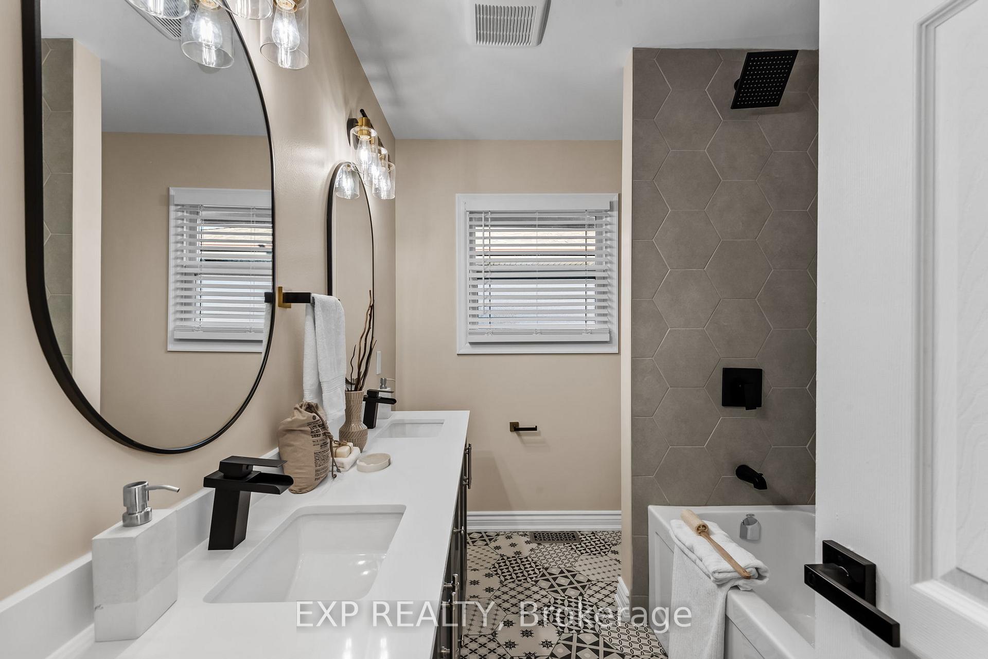 Photo 19 of 383 Windsor Street, Oshawa, Donevan — HOMEH
