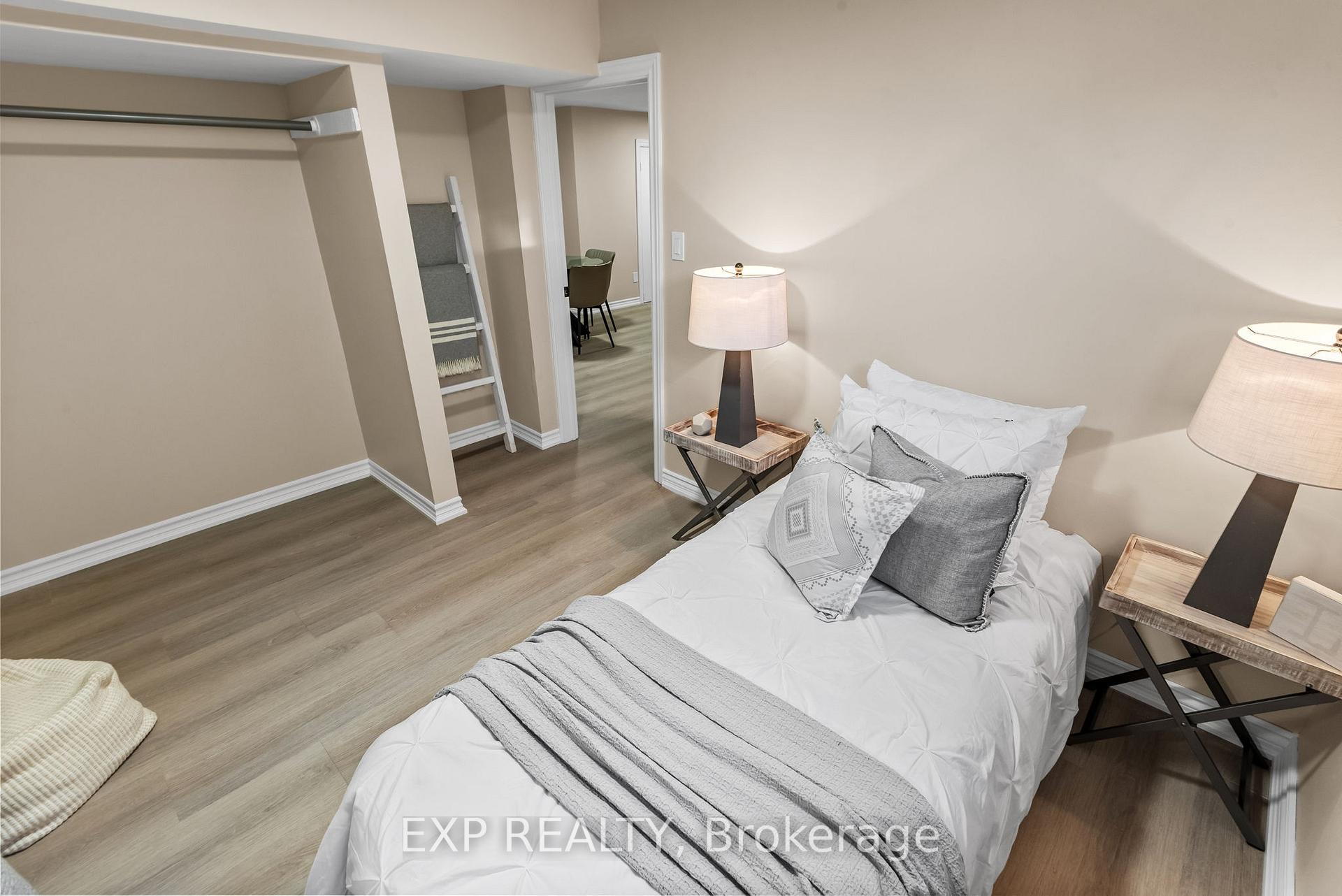 Photo 37 of 383 Windsor Street, Oshawa, Donevan — HOMEH