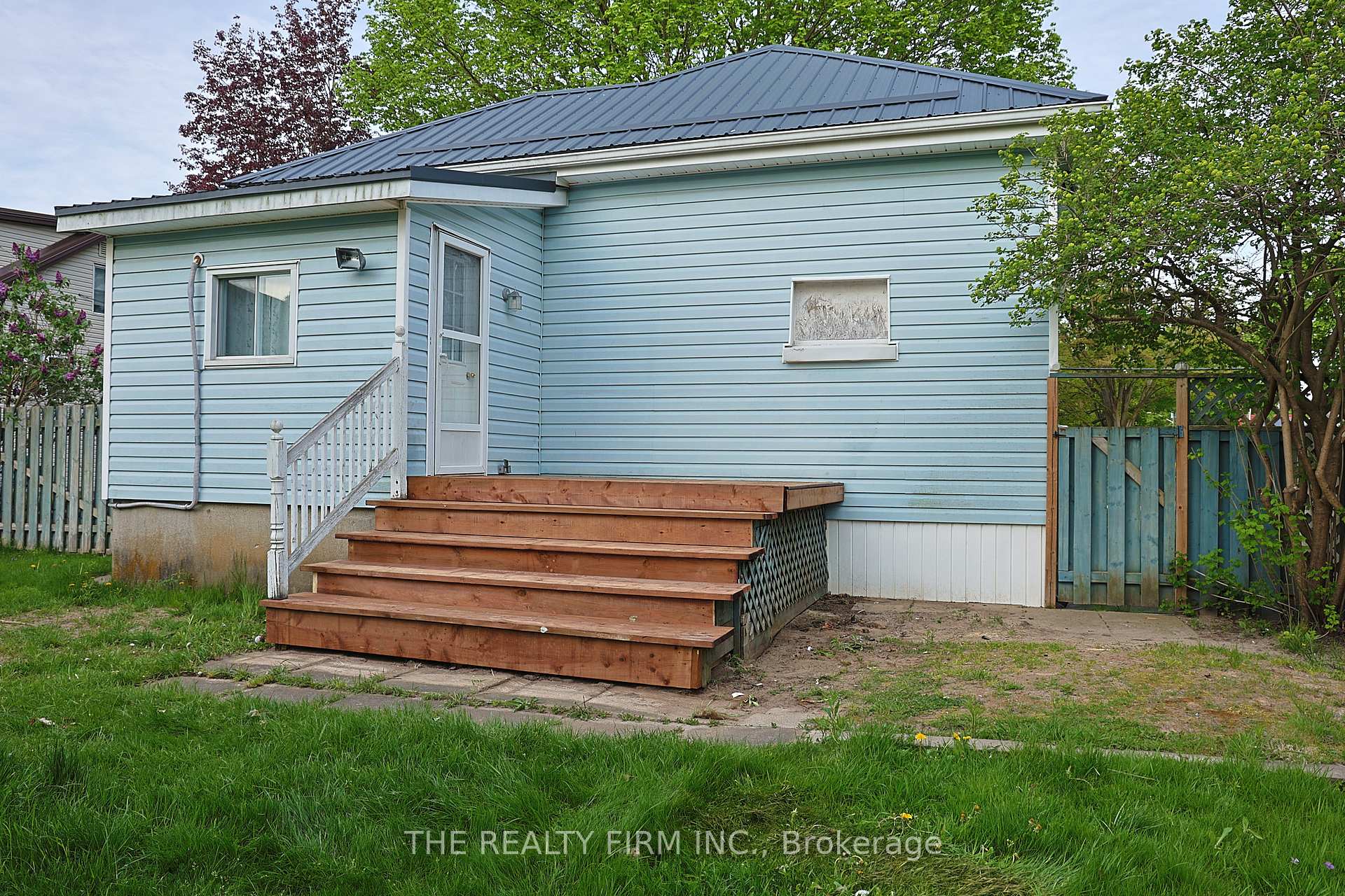 Photo 18 of 20 Dufferin Street, Aylmer — HOMEH