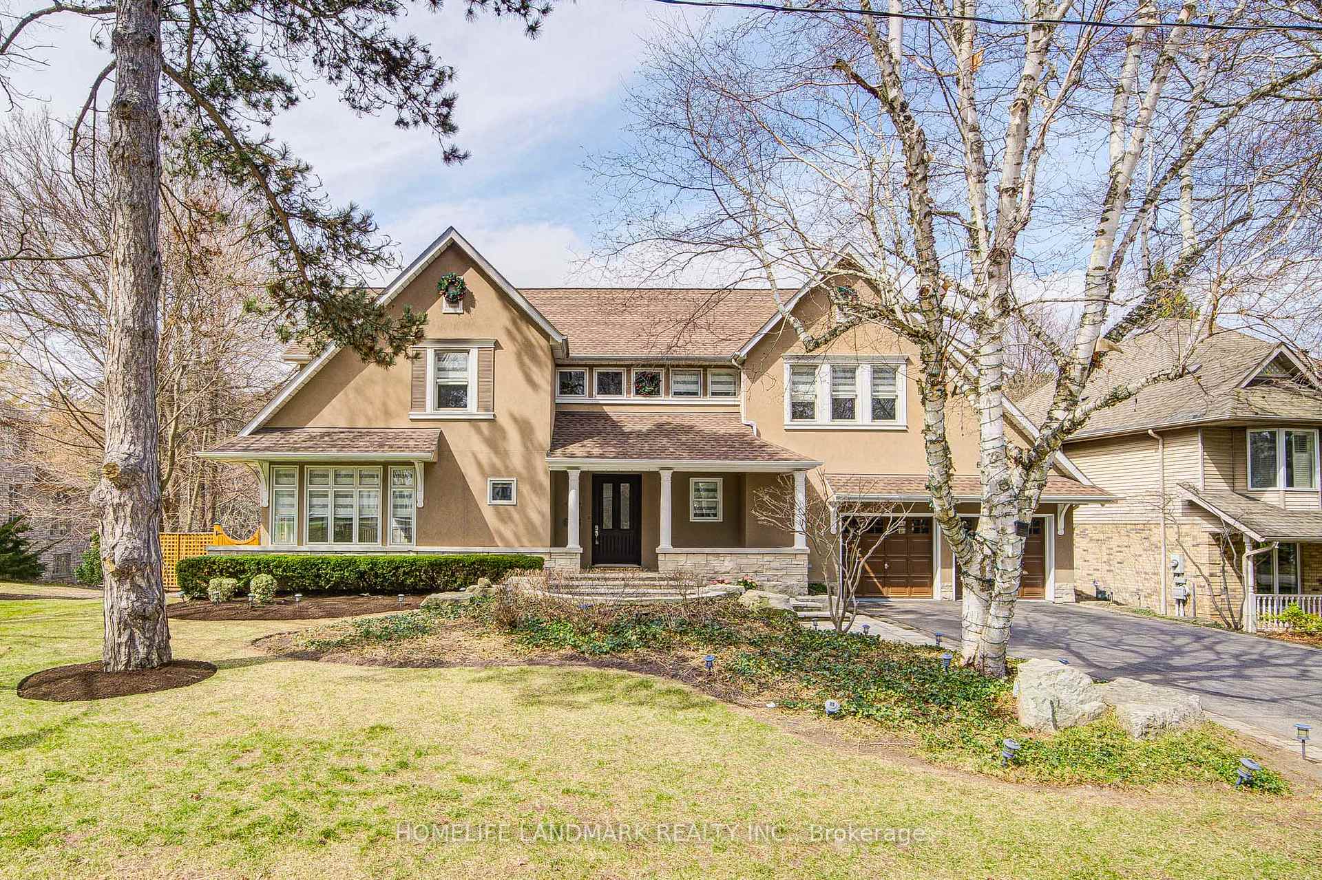 Front of 433 Cairncroft Road