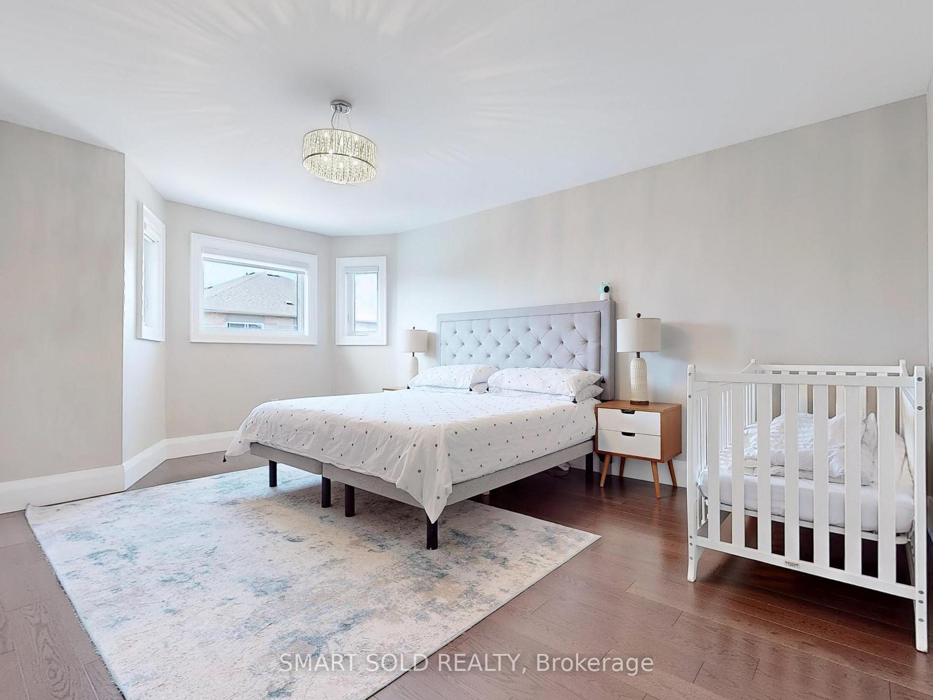 Photo 15 of 51 Cassia Crescent, Vaughan, Maple — HOMEH
