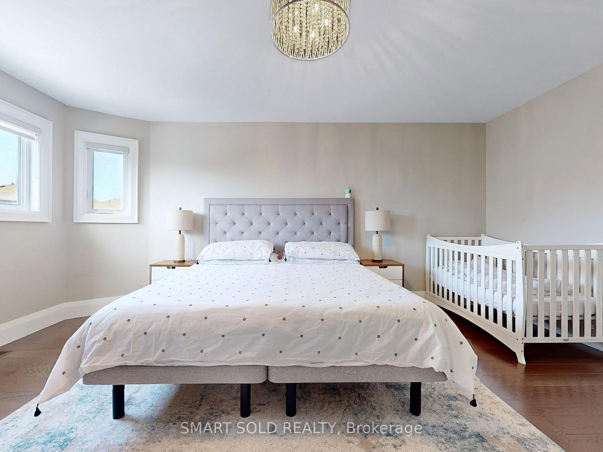 Photo 16 of 51 Cassia Crescent, Vaughan, Maple — HOMEH