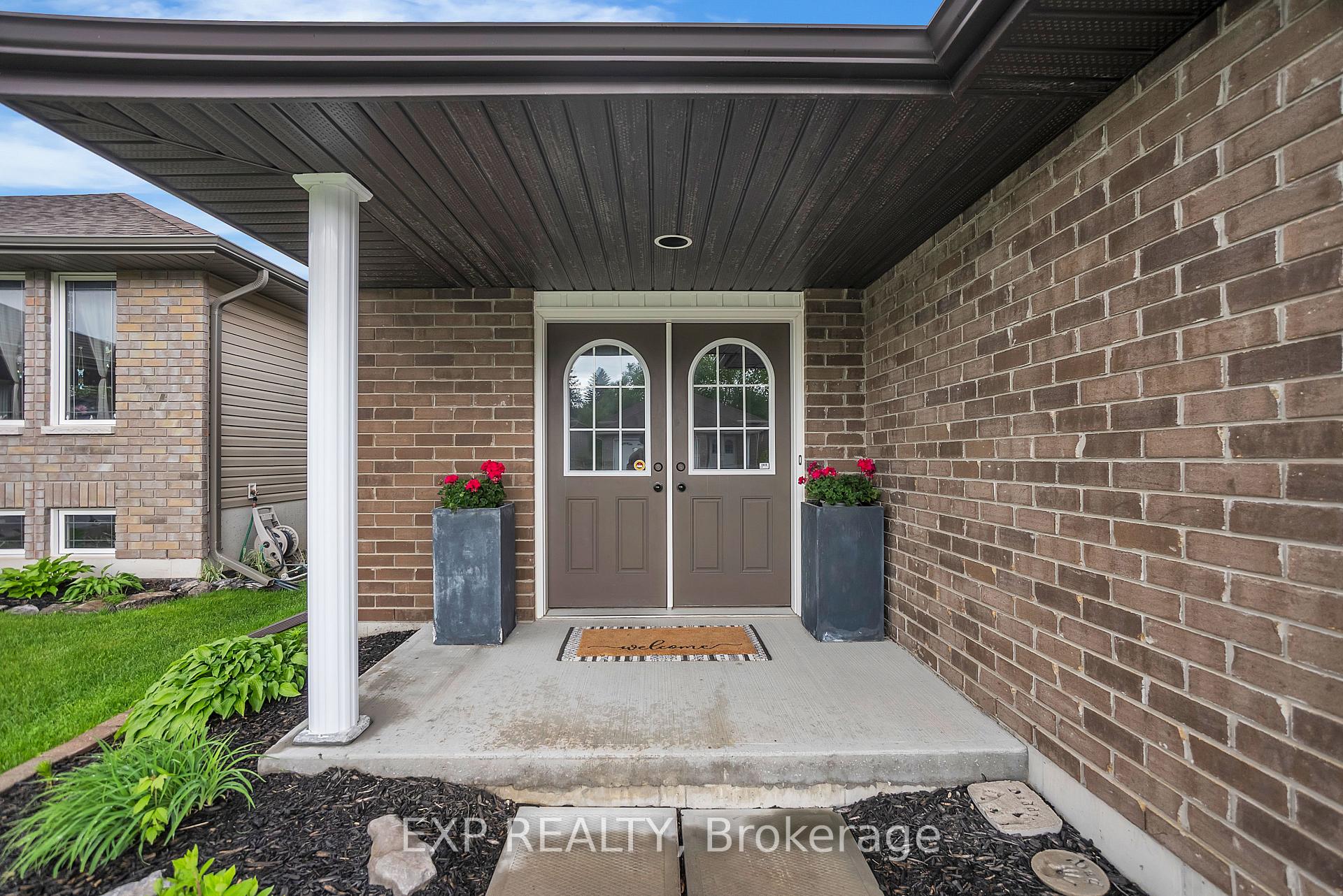 Photo 3 of 153 Greenhill Lane, Belleville, Belleville Ward — HOMEH