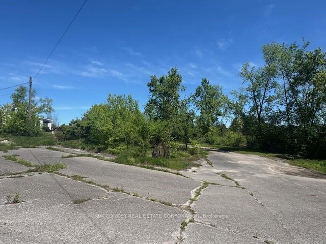 Photo 7 of 2414 Ashburnham Drive, Peterborough, Ashburnham Ward 4 — HOMEH