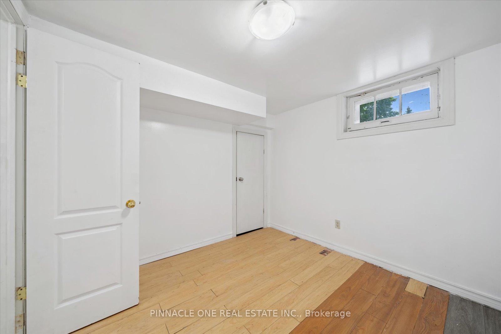 Photo 21 of 425 Parkhill Road W, Peterborough, Town Ward 3 — HOMEH