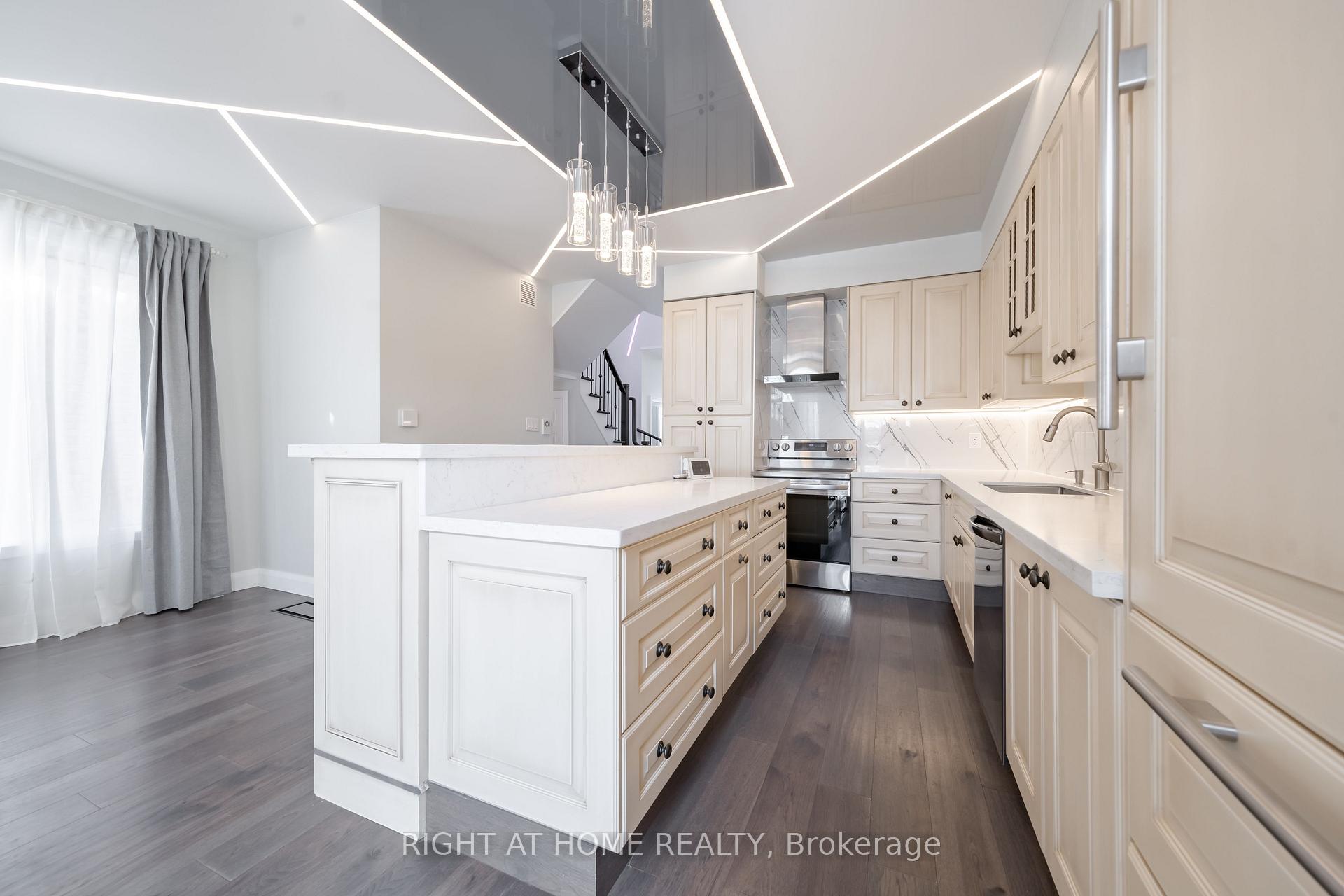 Photo 4 of 243 Terra Road, Vaughan, East Woodbridge — HOMEH