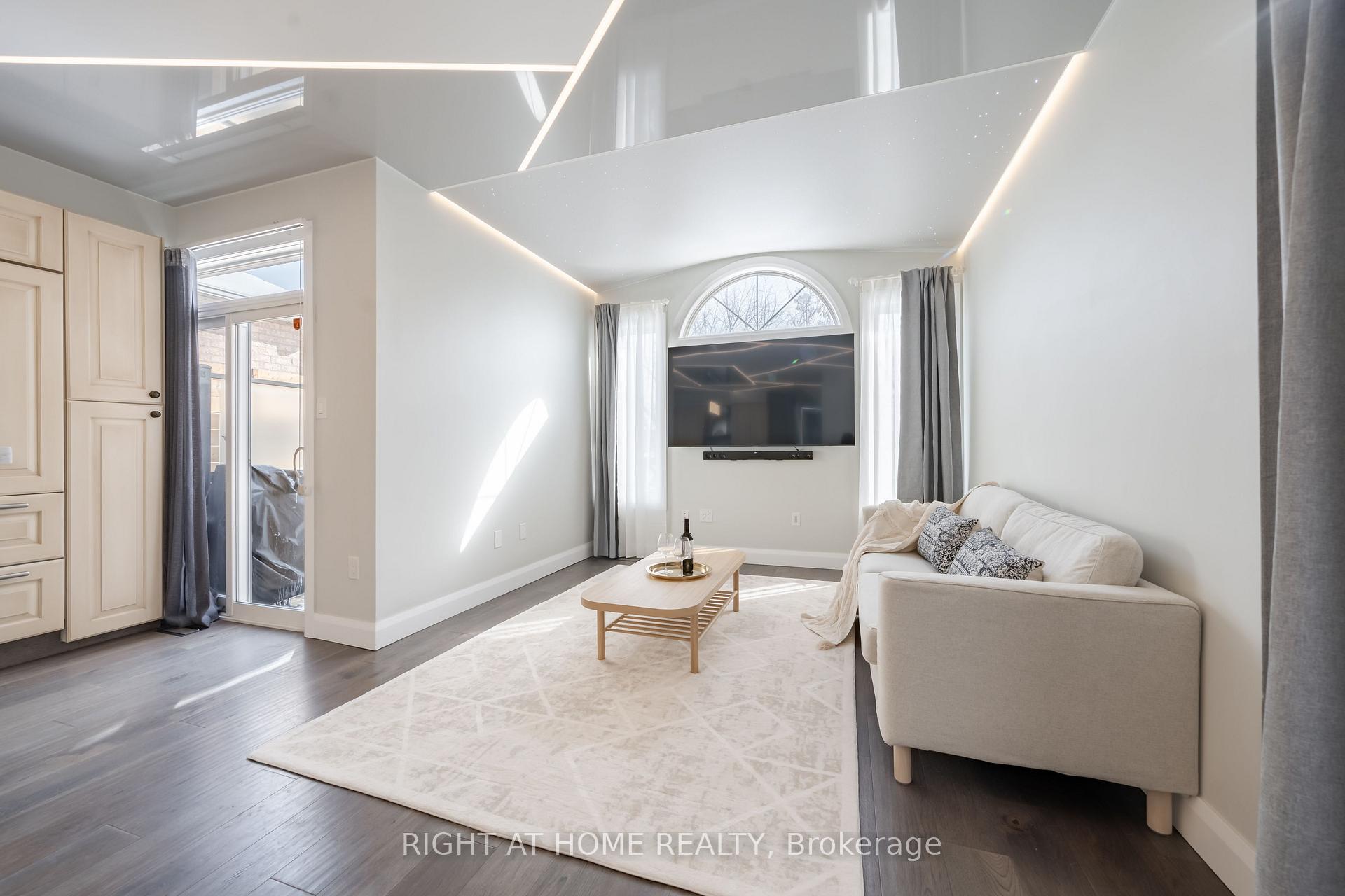 Photo 10 of 243 Terra Road, Vaughan, East Woodbridge — HOMEH