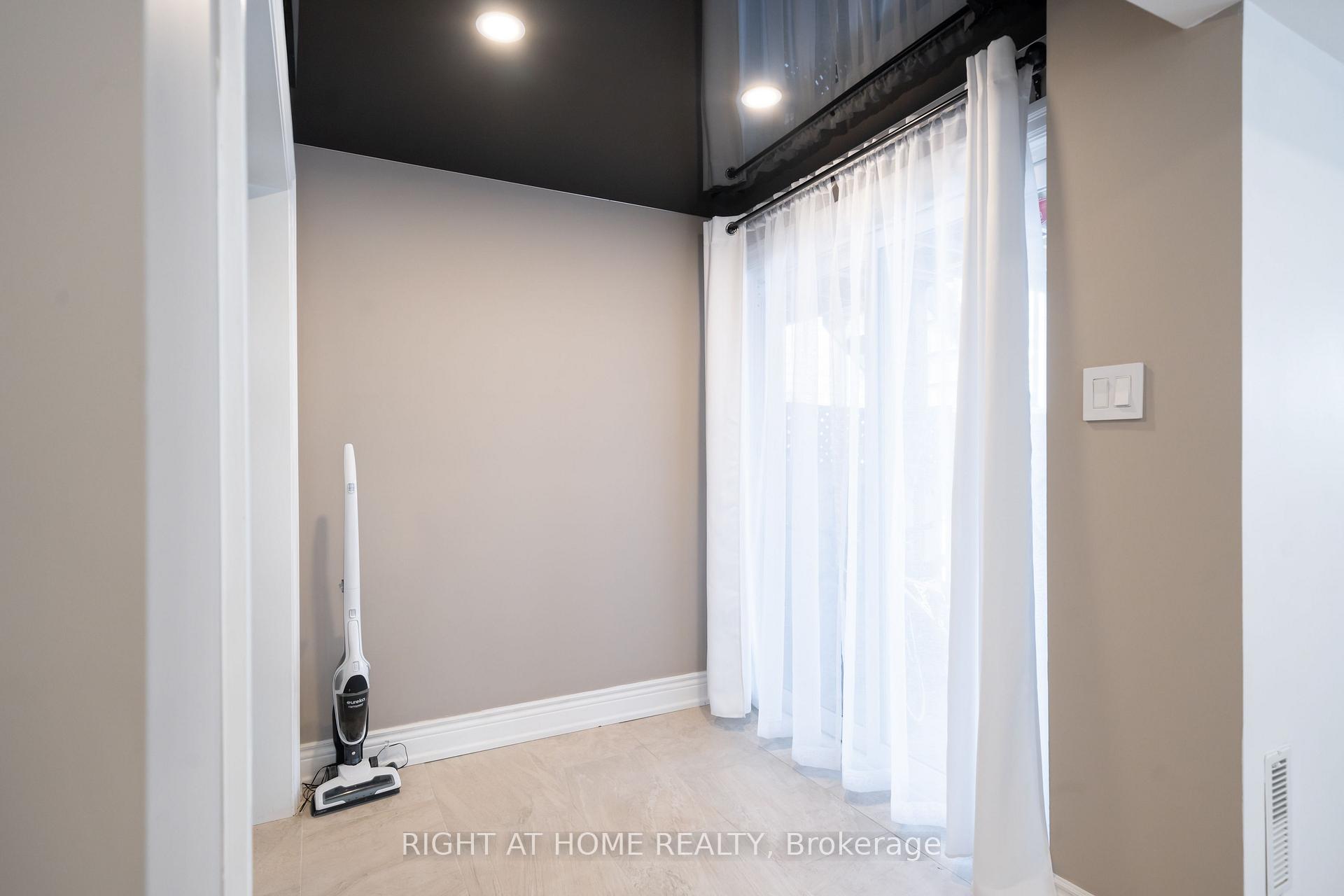 Photo 31 of 243 Terra Road, Vaughan, East Woodbridge — HOMEH