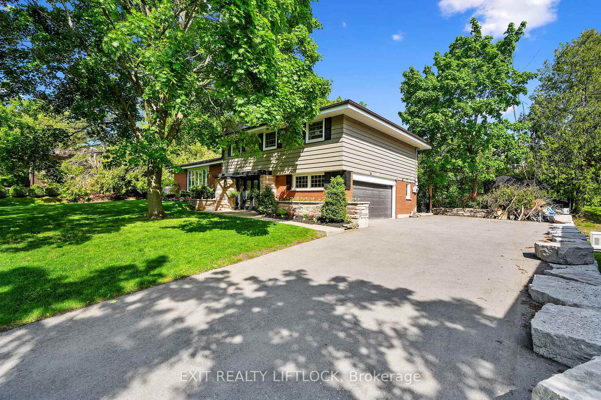 Photo 4 of 36 Weller Crescent, Peterborough, Monaghan Ward 2 — HOMEH