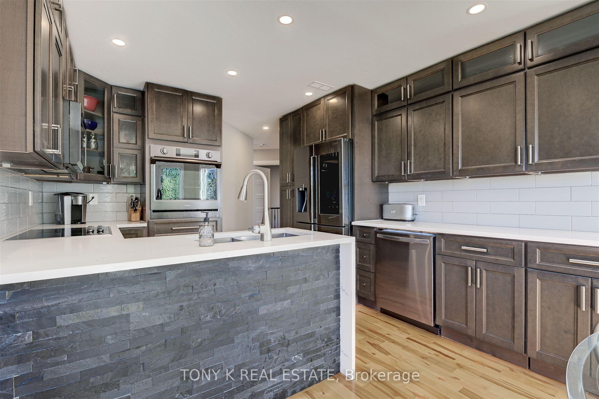 Photo 8 of 498 Safari Drive, Oshawa, Eastdale — HOMEH