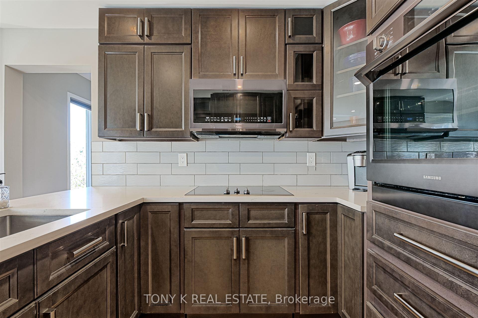 Photo 9 of 498 Safari Drive, Oshawa, Eastdale — HOMEH