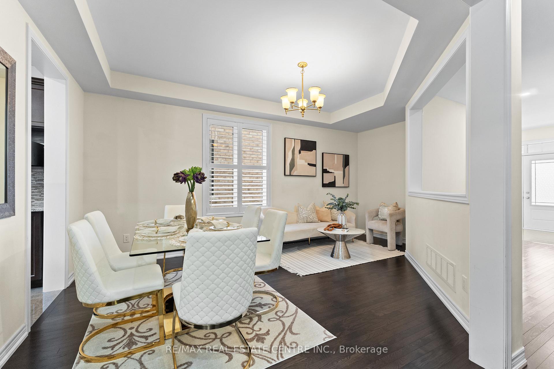 Photo 5 of 14 Garyscholl Road, Vaughan, Vellore Village — HOMEH