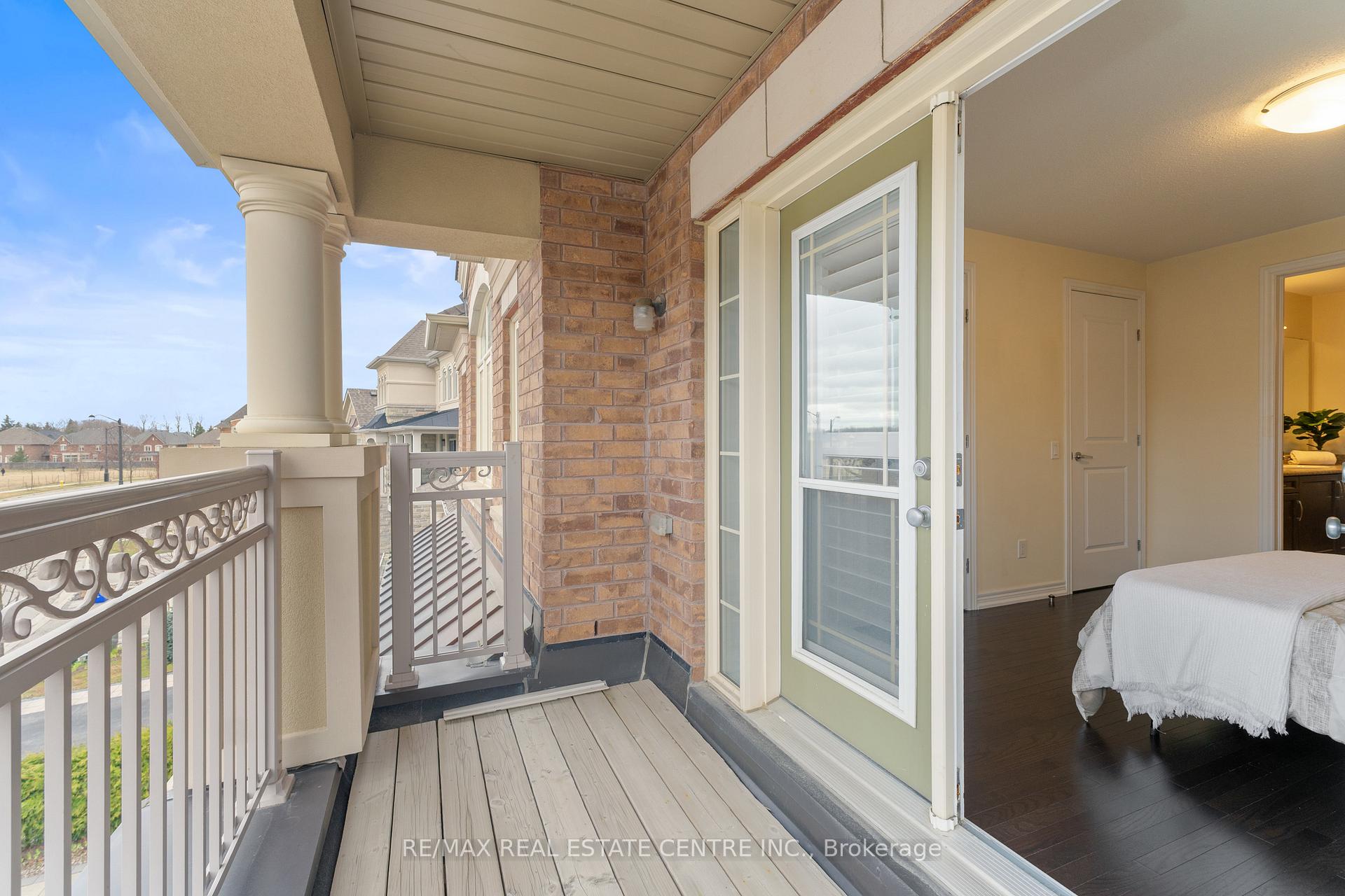 Photo 26 of 14 Garyscholl Road, Vaughan, Vellore Village — HOMEH
