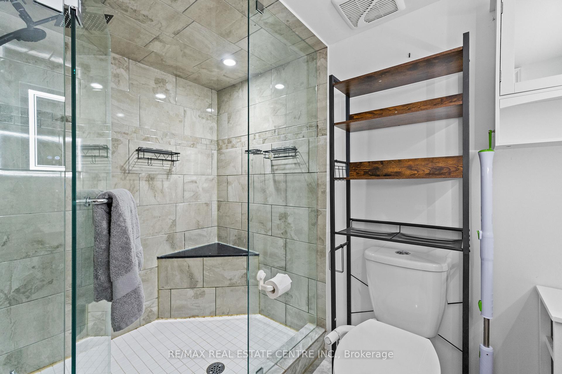 Photo 36 of 14 Garyscholl Road, Vaughan, Vellore Village — HOMEH