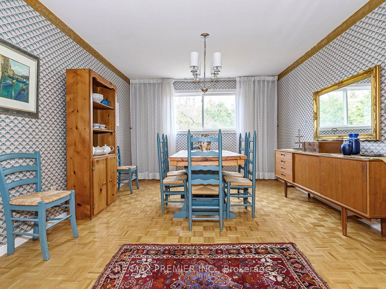 Photo 11 of 222 Barrhill Road, Vaughan, Maple — HOMEH