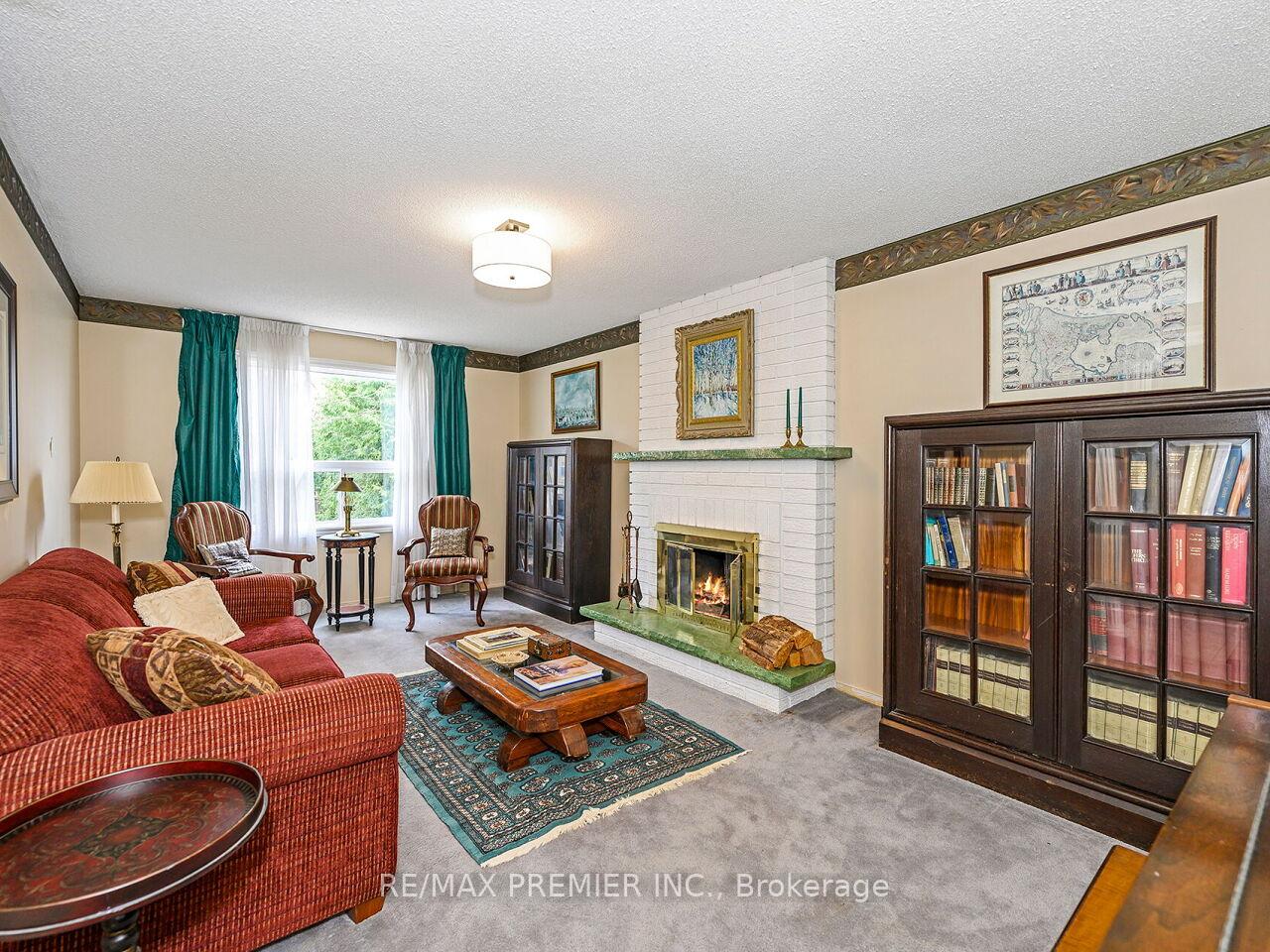 Photo 13 of 222 Barrhill Road, Vaughan, Maple — HOMEH