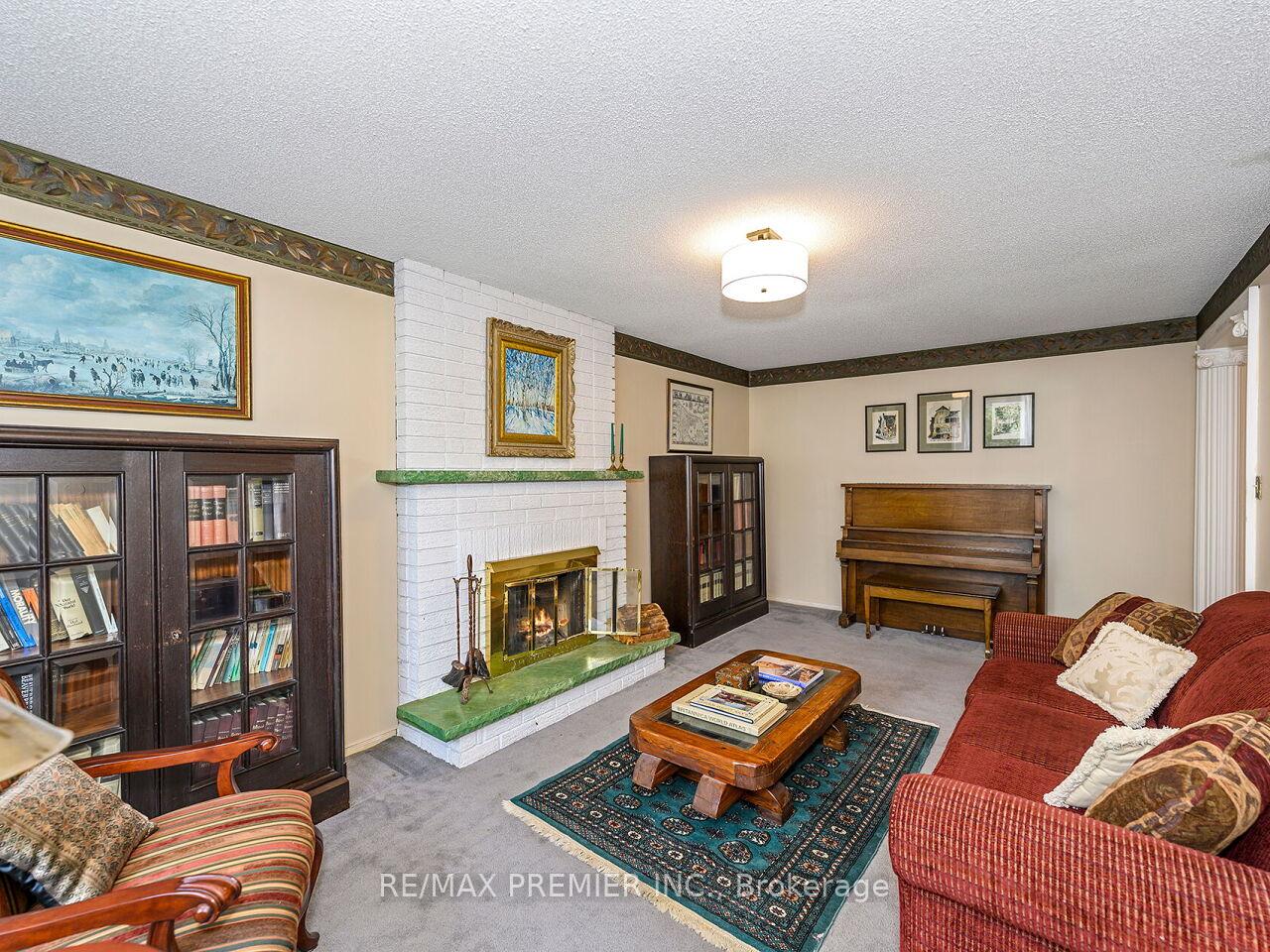 Photo 14 of 222 Barrhill Road, Vaughan, Maple — HOMEH