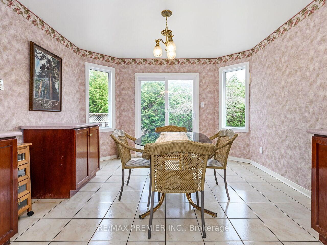 Photo 15 of 222 Barrhill Road, Vaughan, Maple — HOMEH