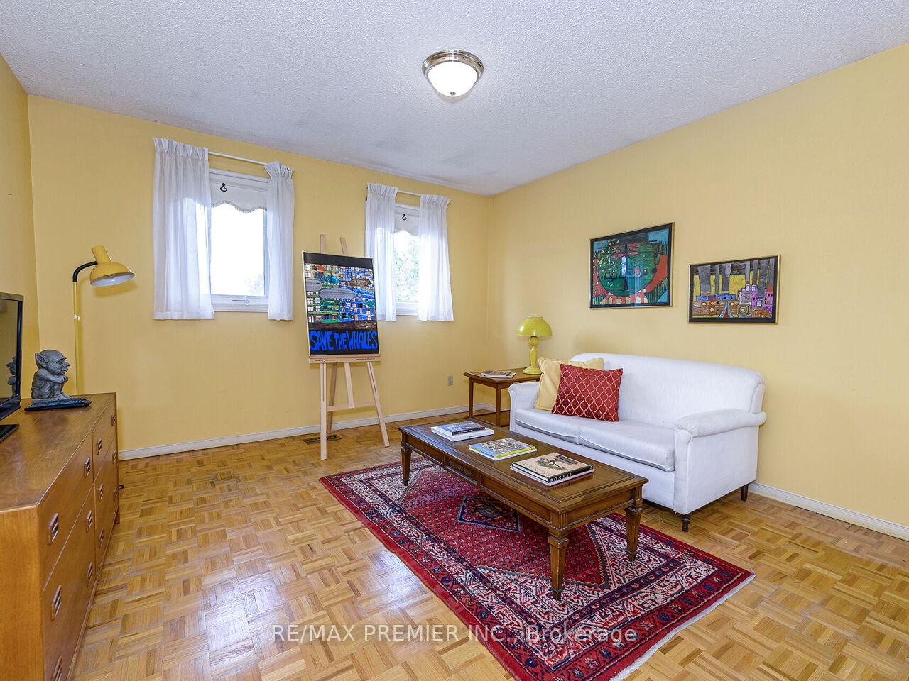 Photo 27 of 222 Barrhill Road, Vaughan, Maple — HOMEH