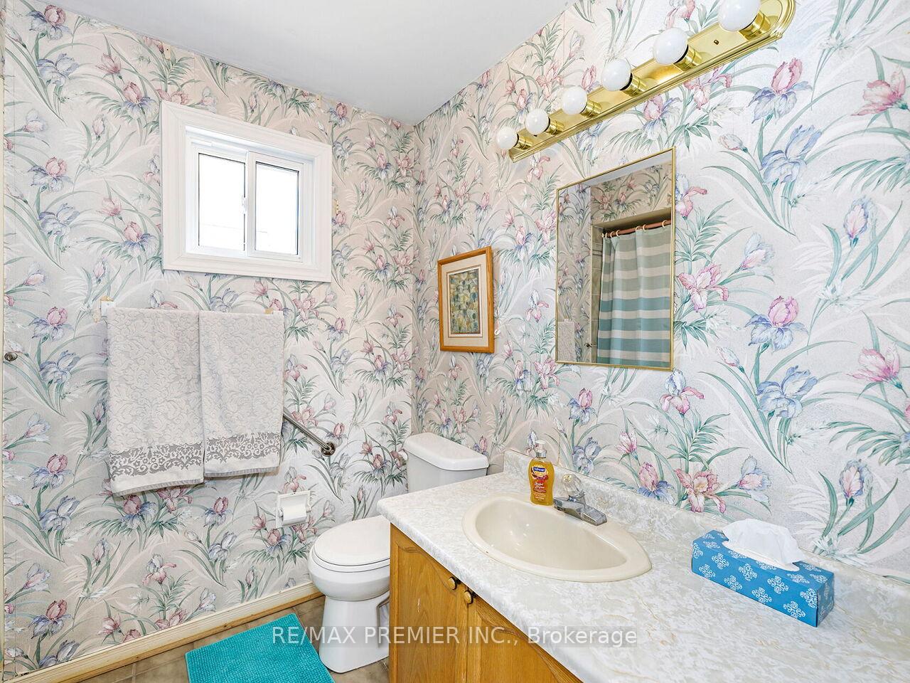 Photo 28 of 222 Barrhill Road, Vaughan, Maple — HOMEH