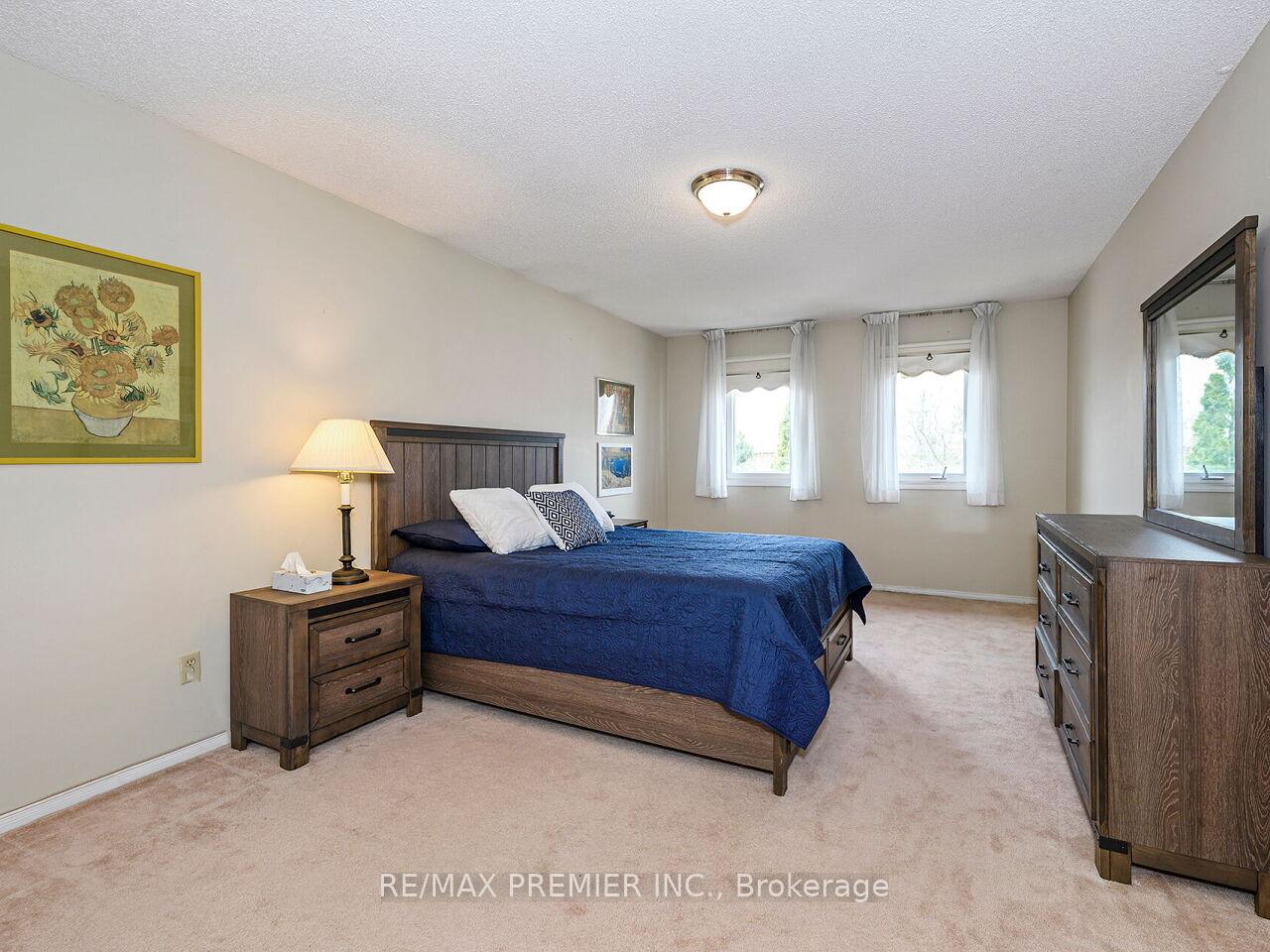 Photo 29 of 222 Barrhill Road, Vaughan, Maple — HOMEH