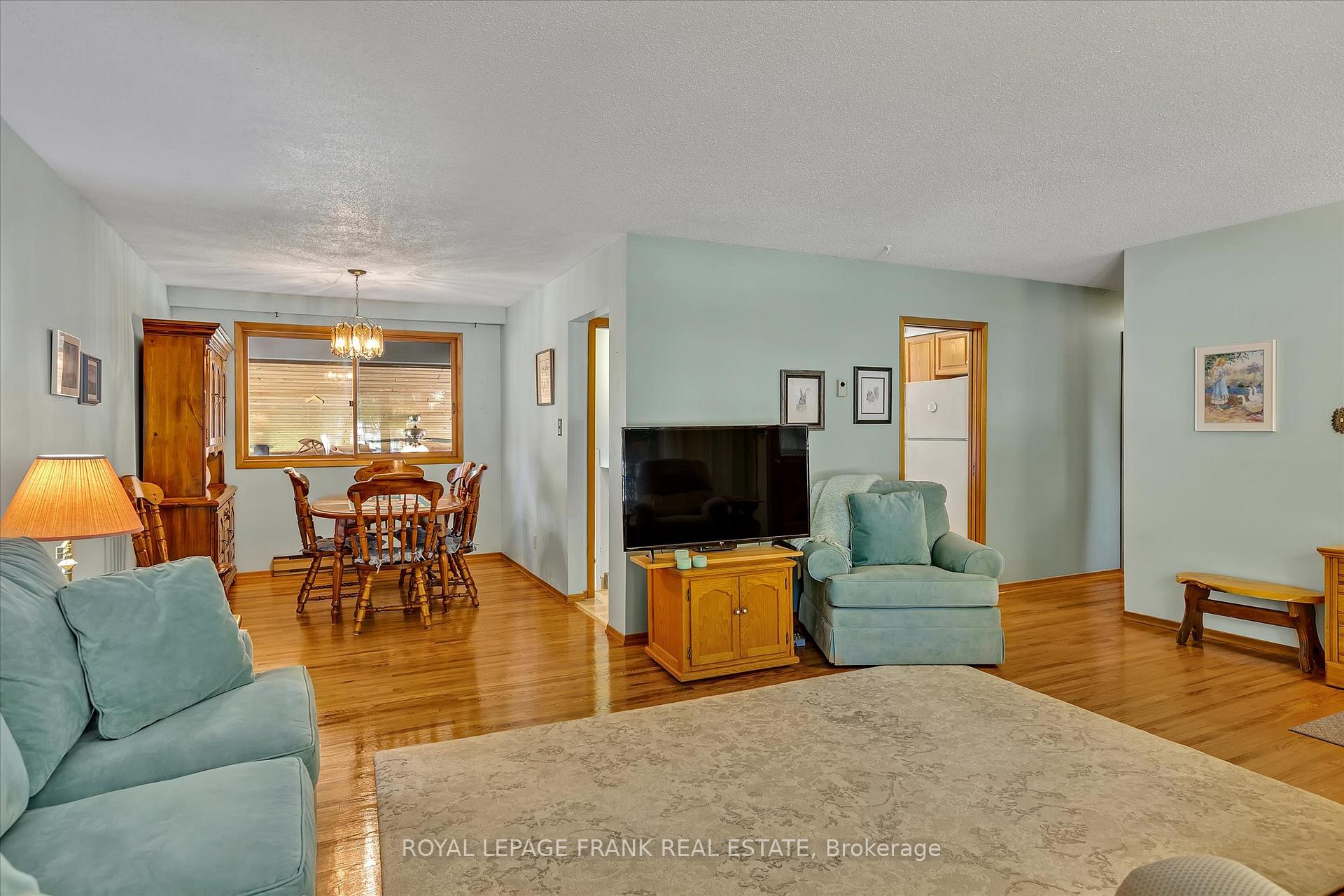 Photo 6 of 110 Greenhill Drive, Peterborough, Otonabee Ward 1 — HOMEH