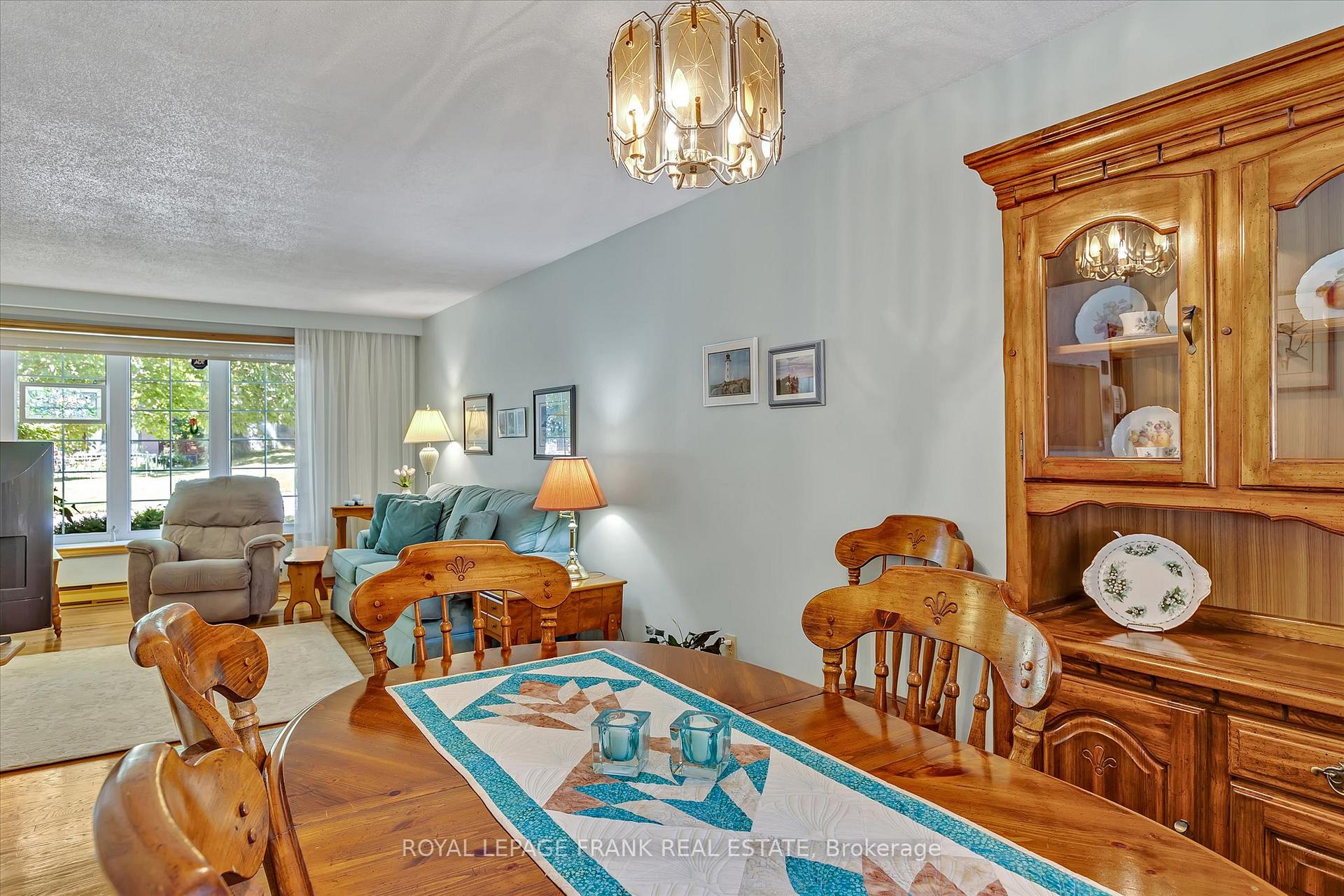 Photo 8 of 110 Greenhill Drive, Peterborough, Otonabee Ward 1 — HOMEH