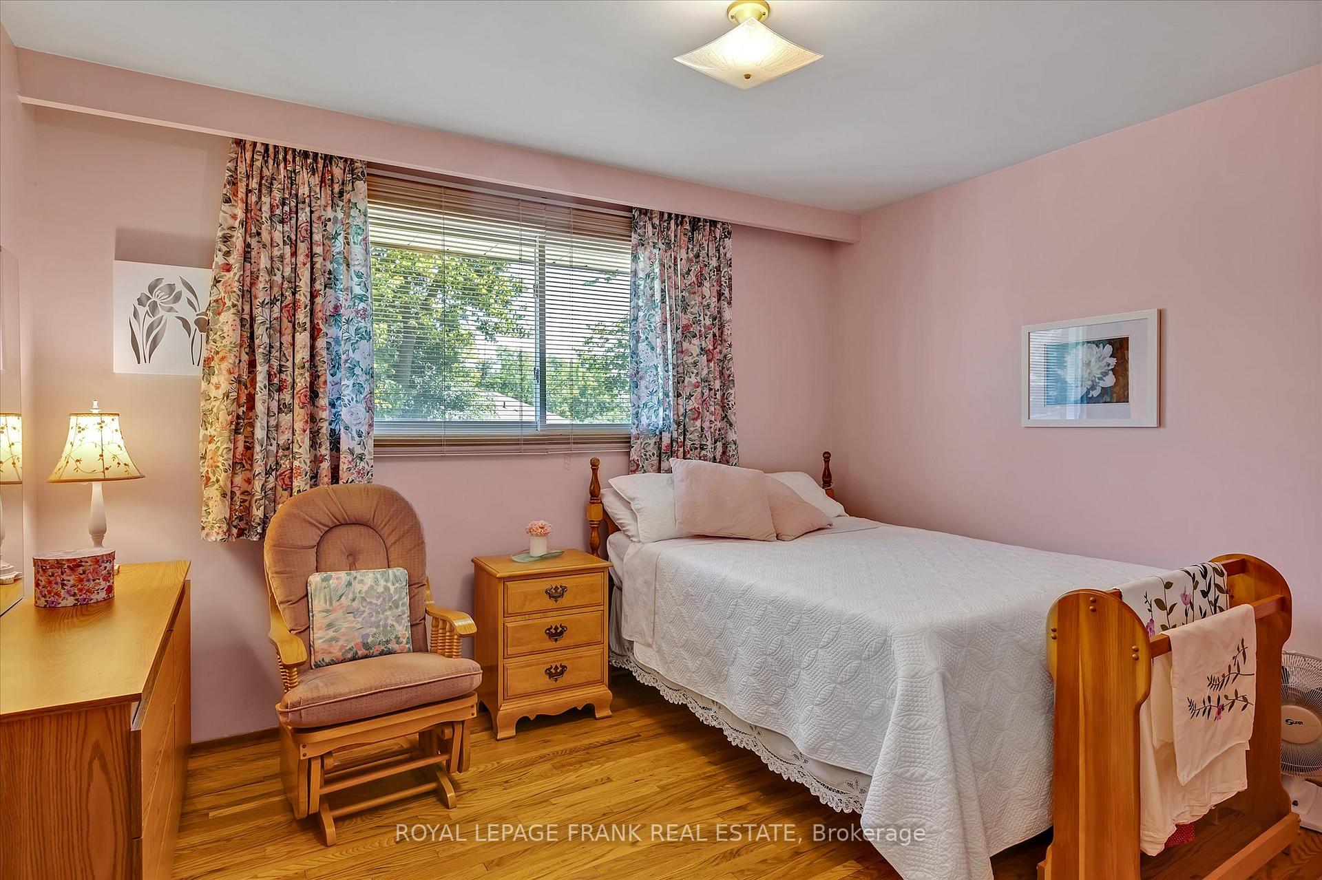 Photo 13 of 110 Greenhill Drive, Peterborough, Otonabee Ward 1 — HOMEH