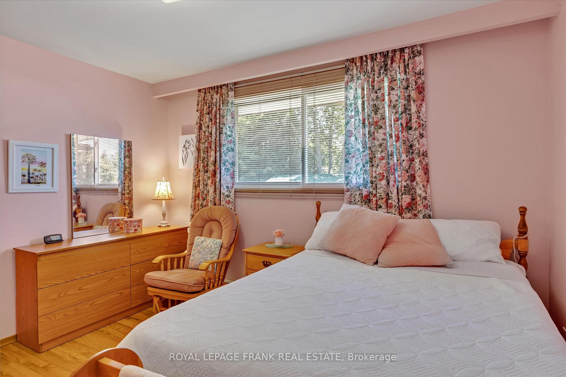 Photo 14 of 110 Greenhill Drive, Peterborough, Otonabee Ward 1 — HOMEH