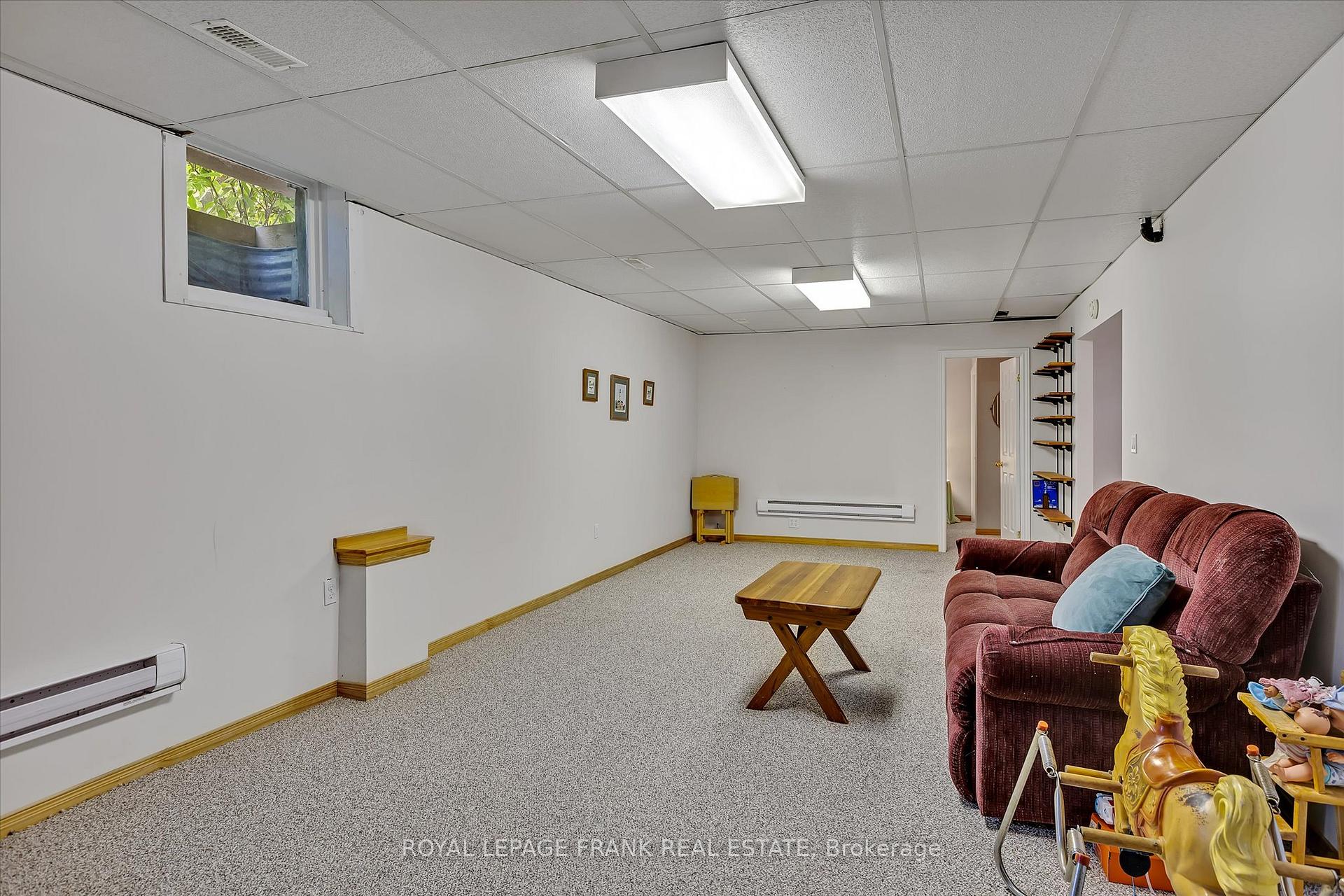 Photo 25 of 110 Greenhill Drive, Peterborough, Otonabee Ward 1 — HOMEH