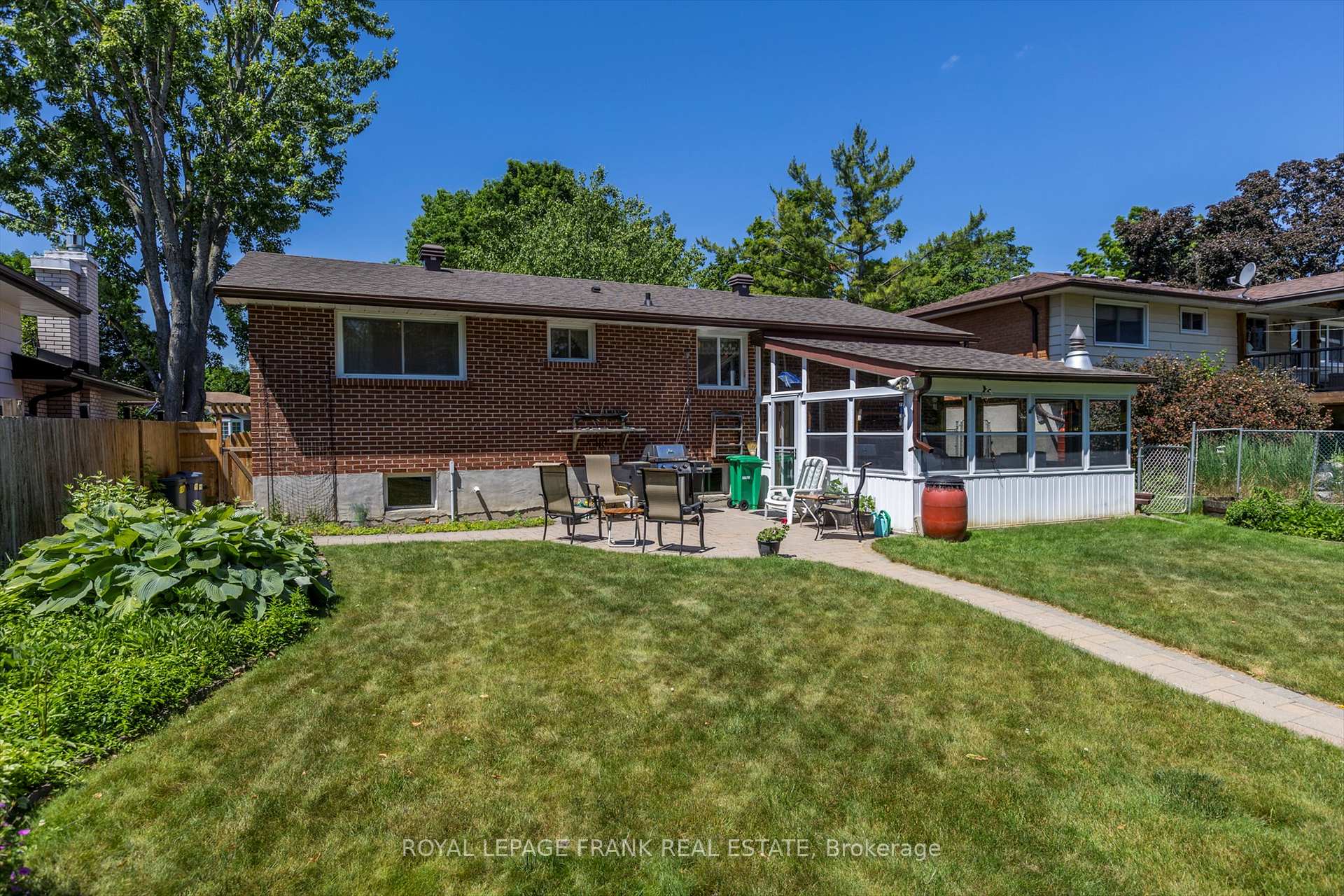 Photo 32 of 110 Greenhill Drive, Peterborough, Otonabee Ward 1 — HOMEH