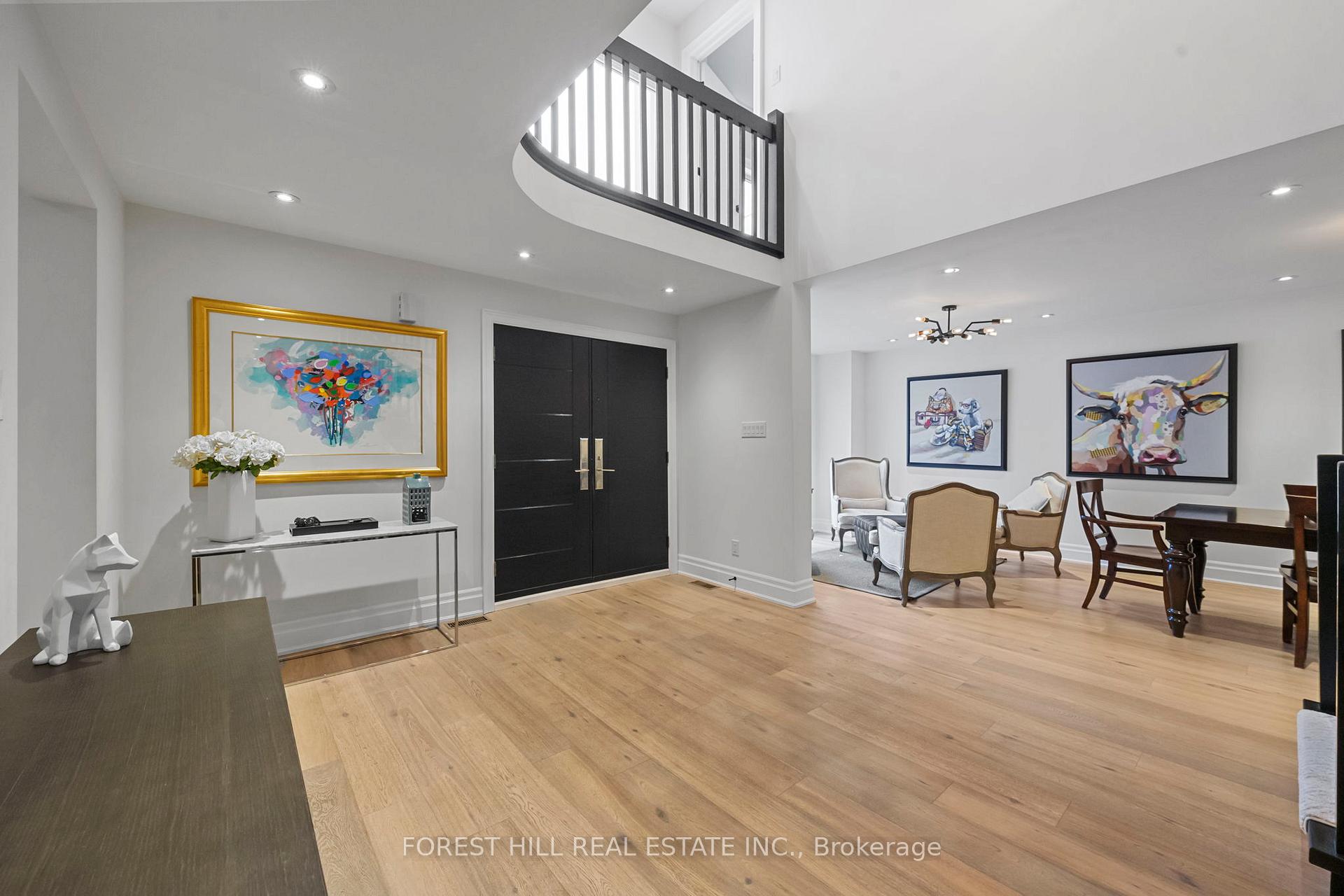 Photo 5 of 32 Maimonides Court, Vaughan, Crestwood-Springfarm-Yorkhill — HOMEH
