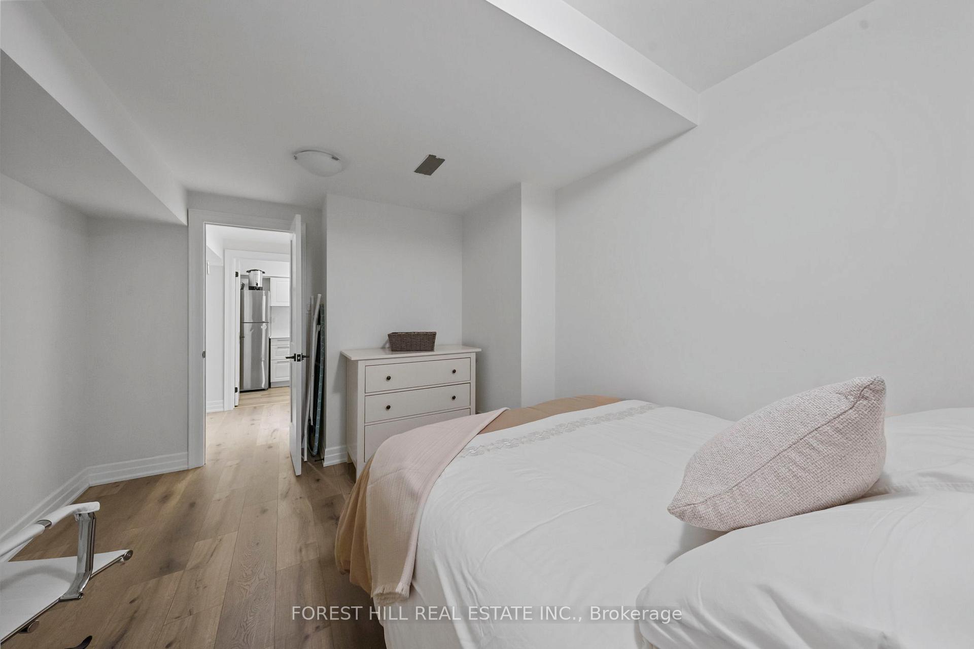 Photo 21 of 32 Maimonides Court, Vaughan, Crestwood-Springfarm-Yorkhill — HOMEH