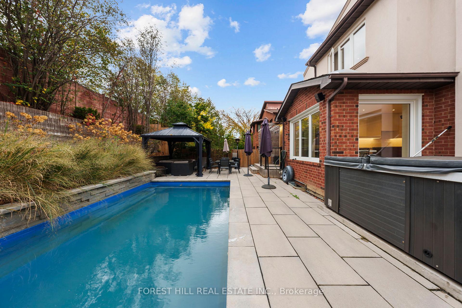 Photo 26 of 32 Maimonides Court, Vaughan, Crestwood-Springfarm-Yorkhill — HOMEH