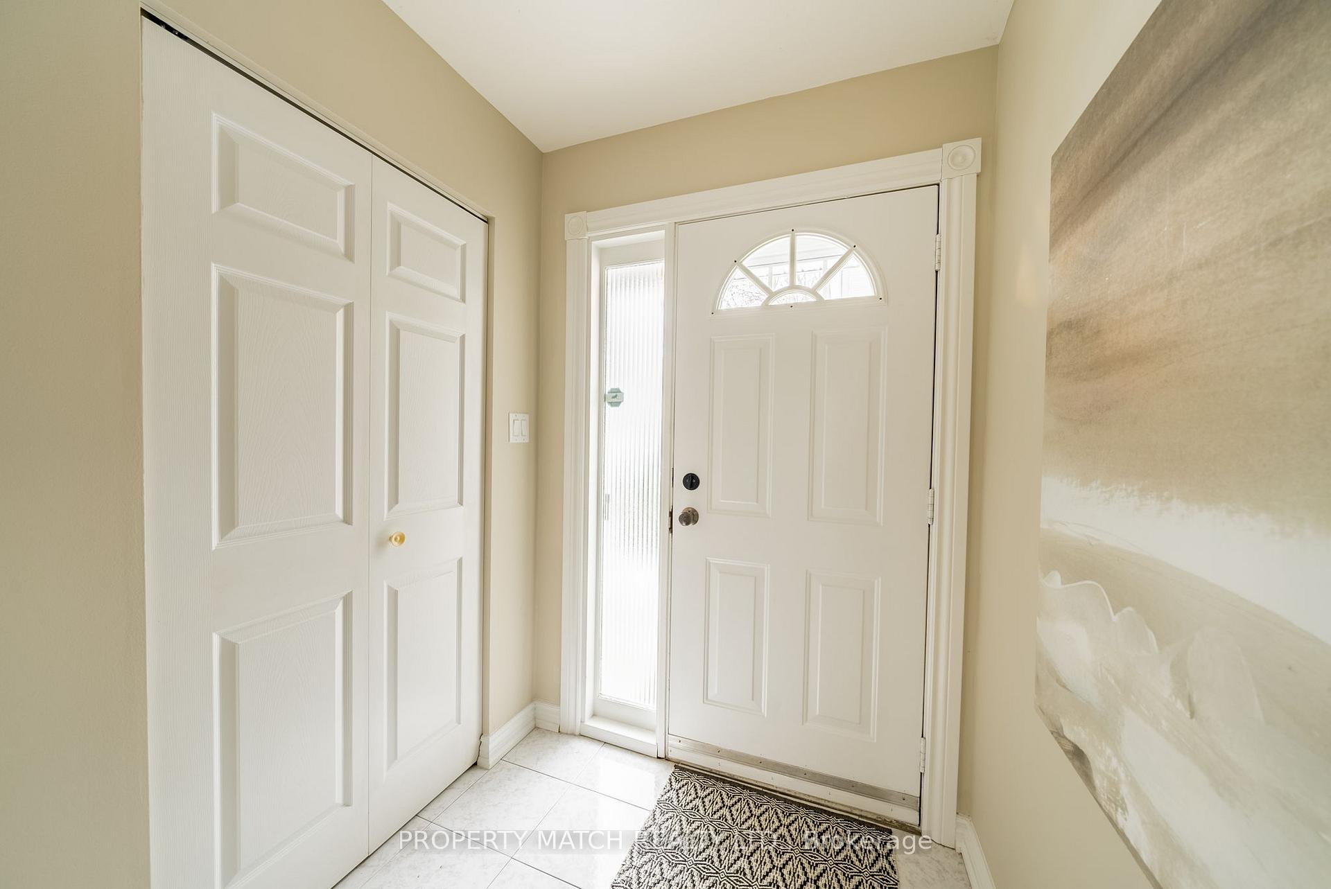 Photo 5 of 488 Lanark Drive, Oshawa, McLaughlin — HOMEH