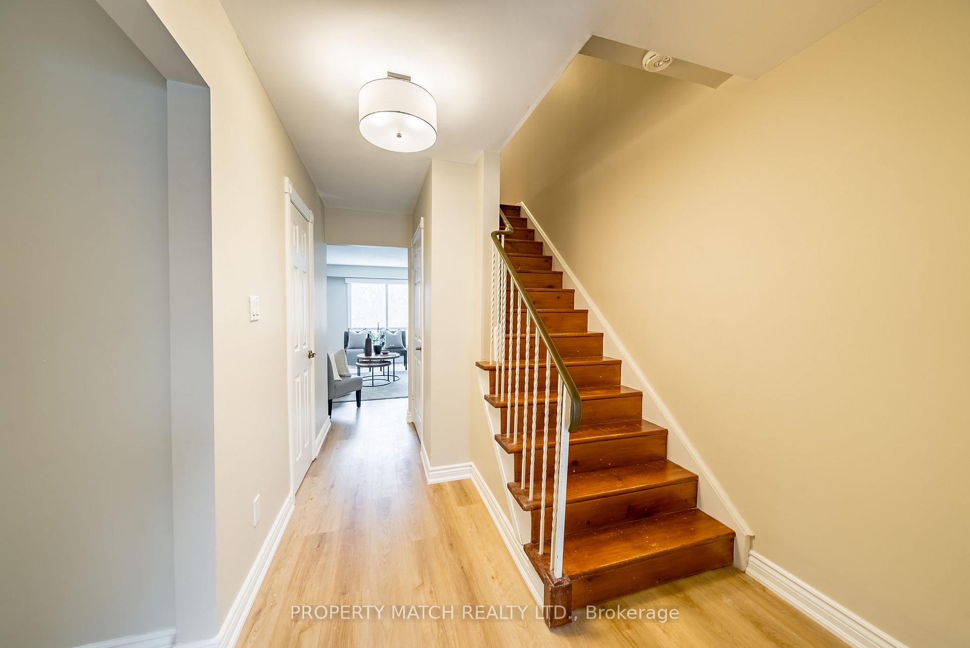 Photo 6 of 488 Lanark Drive, Oshawa, McLaughlin — HOMEH