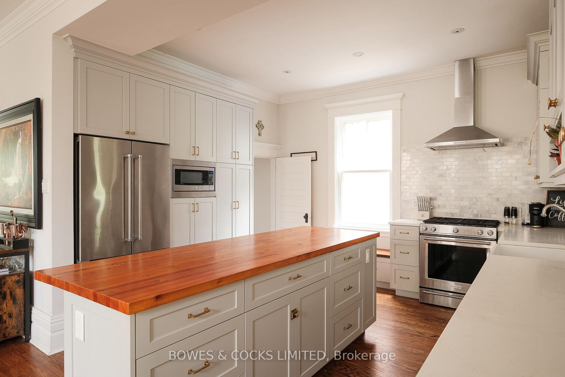 Photo 15 of 247 Engleburn Avenue, Peterborough, Ashburnham Ward 4 — HOMEH