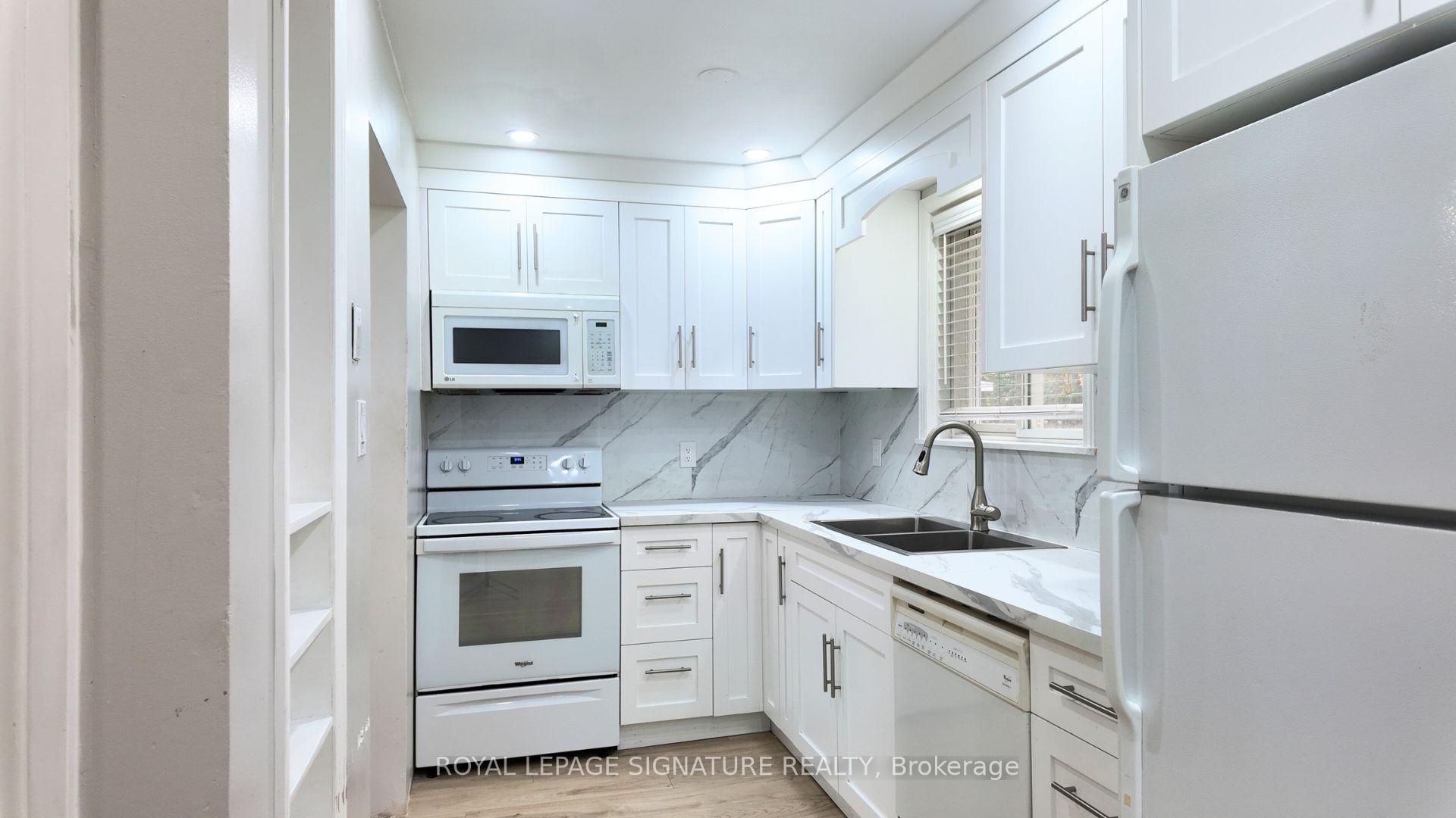 Photo 8 of 71 Mandarin Crescent, Brampton, Central Park — HOMEH