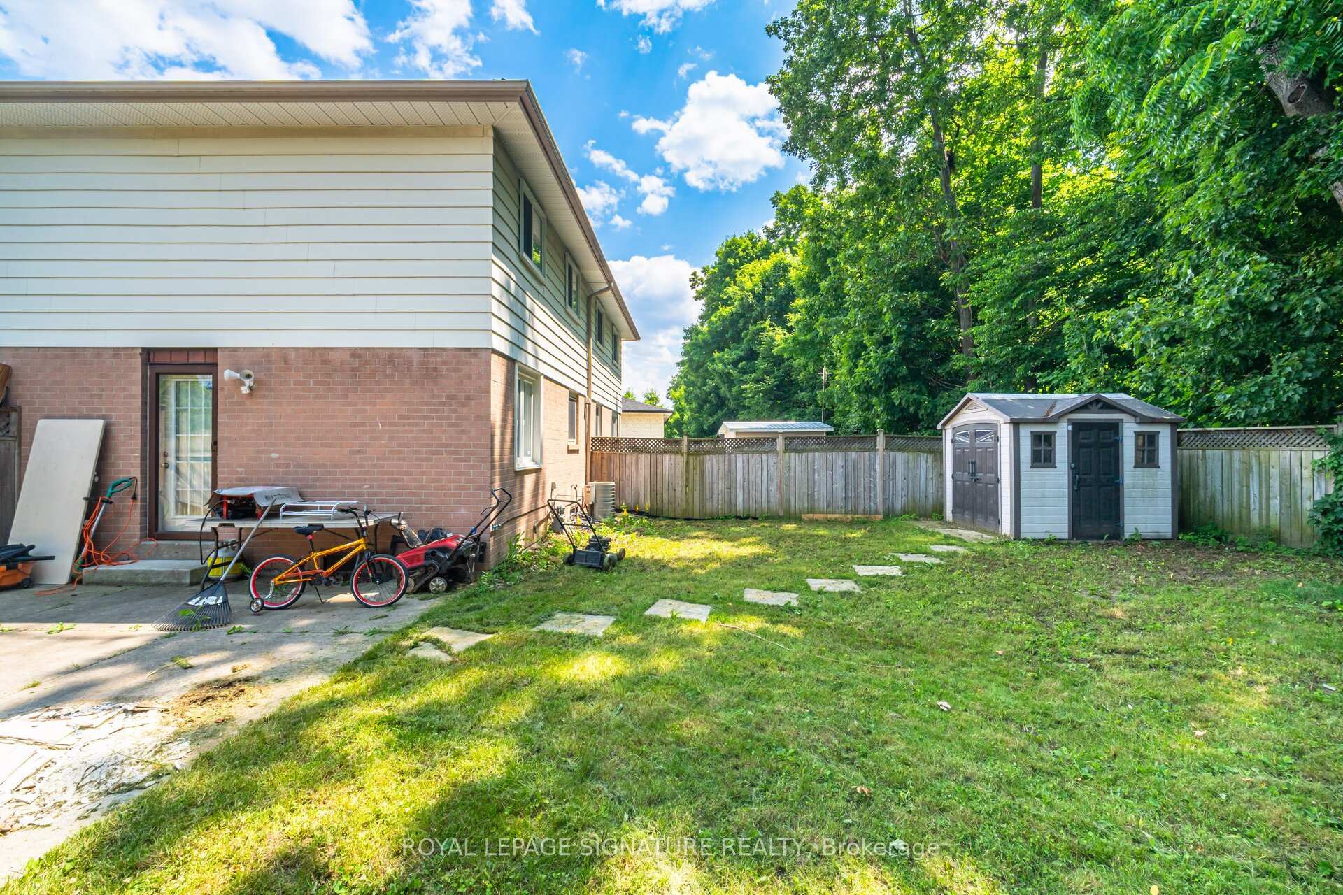 Photo 35 of 71 Mandarin Crescent, Brampton, Central Park — HOMEH