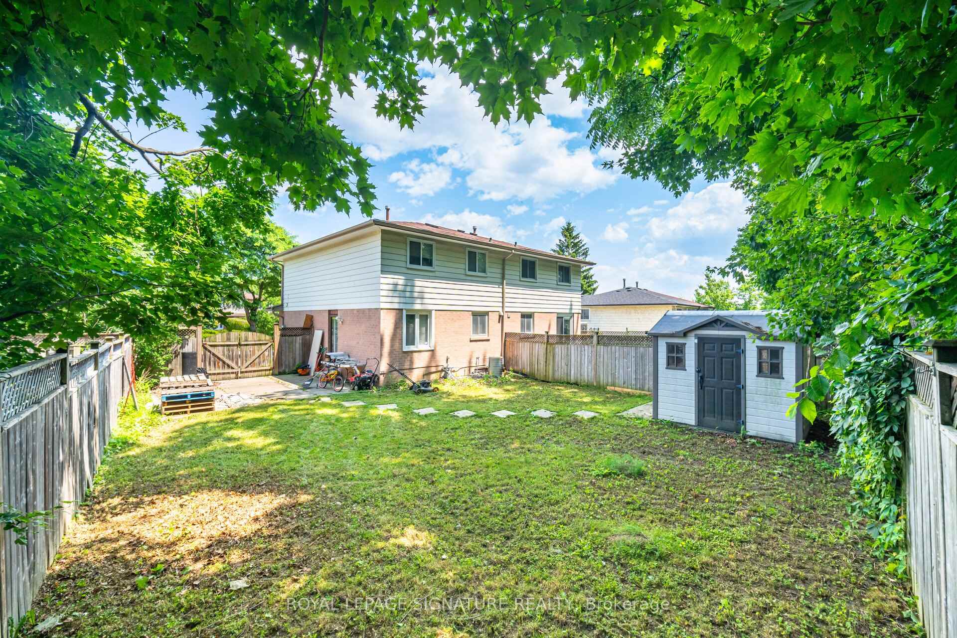 Photo 33 of 71 Mandarin Crescent, Brampton, Central Park — HOMEH