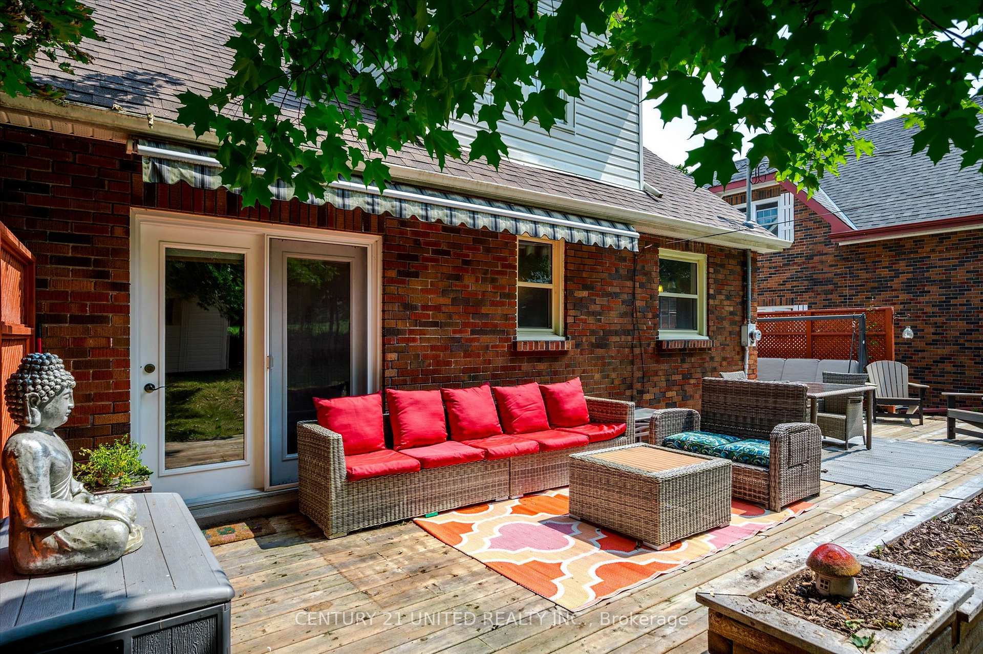 Photo 23 of 479 Albertus Avenue, Peterborough, Town Ward 3 — HOMEH
