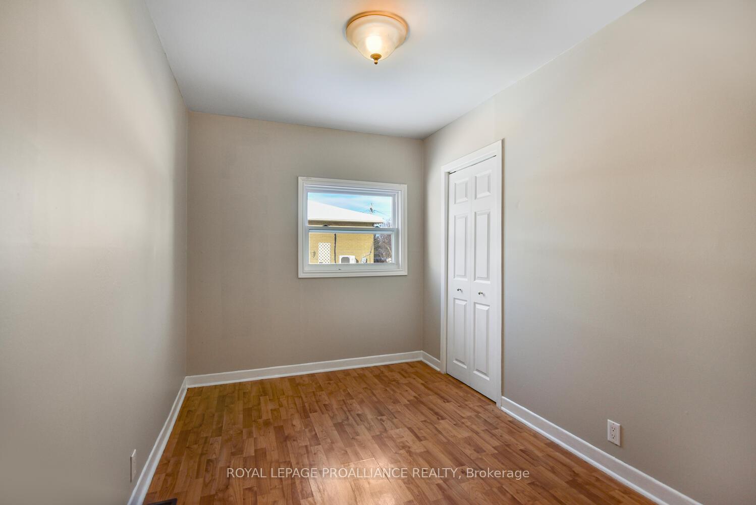 Photo 10 of 27 West Mclean Boulevard, Augusta, Augusta Twp — HOMEH