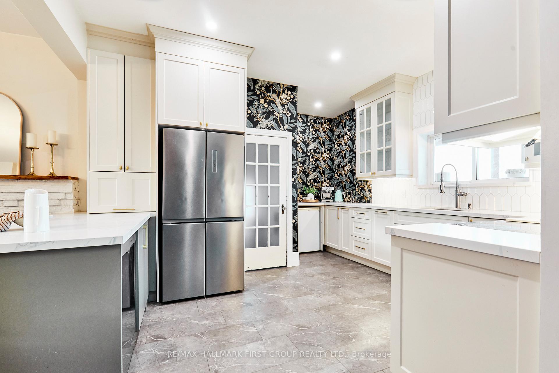 Photo 12 of 30 Nassau Street, Oshawa, Vanier — HOMEH