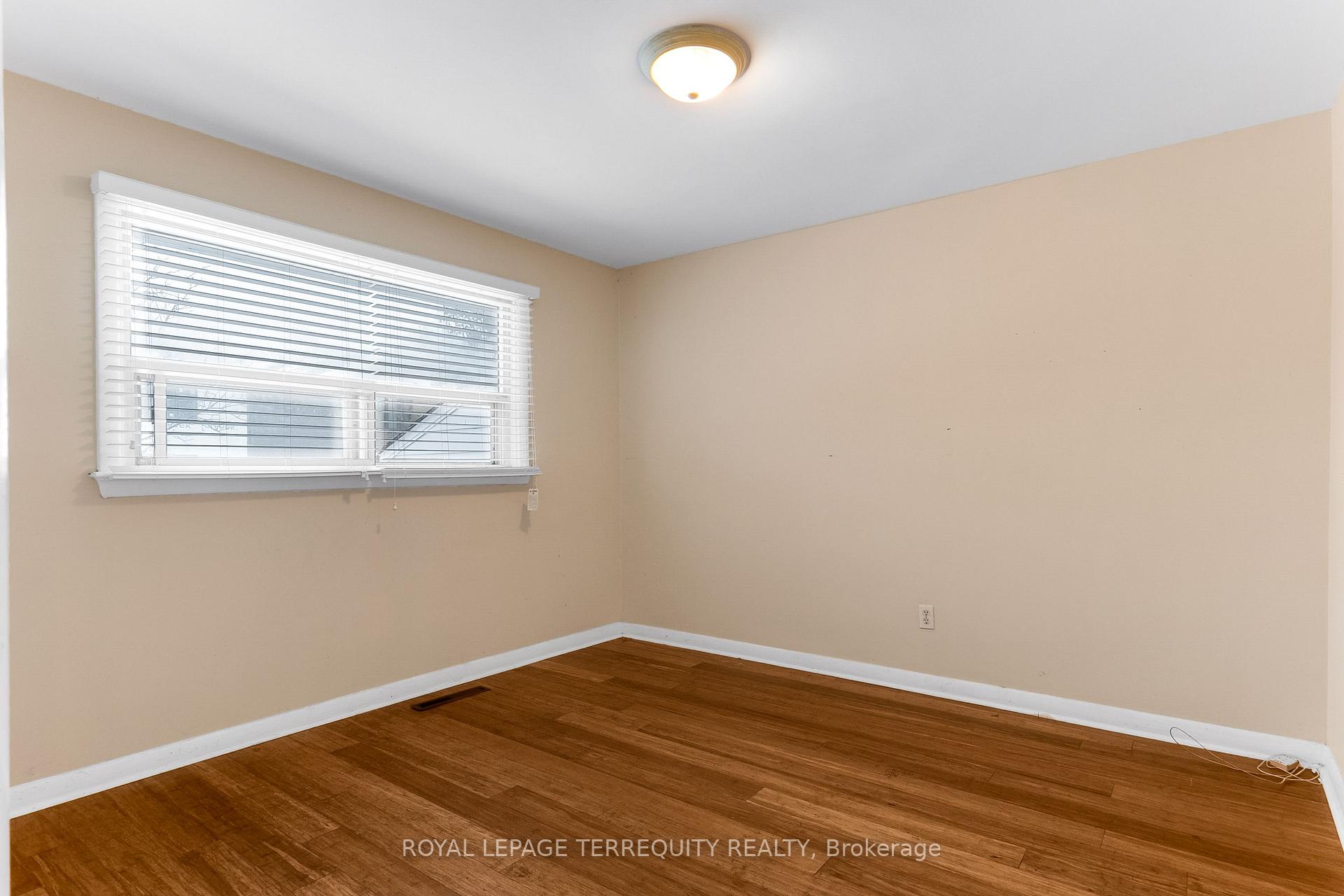 Photo 11 of 63 Hurricane Avenue, Vaughan, West Woodbridge — HOMEH