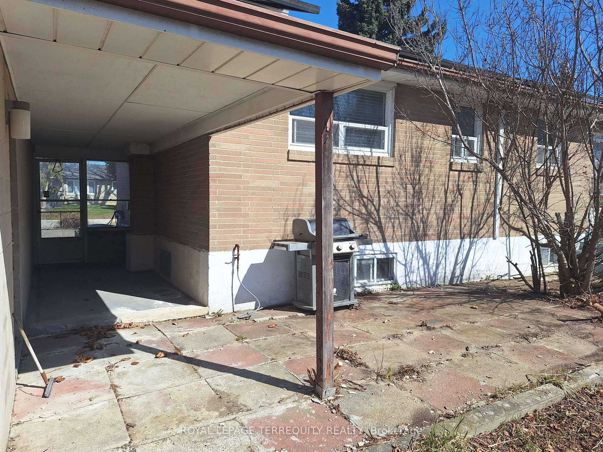 Photo 23 of 63 Hurricane Avenue, Vaughan, West Woodbridge — HOMEH