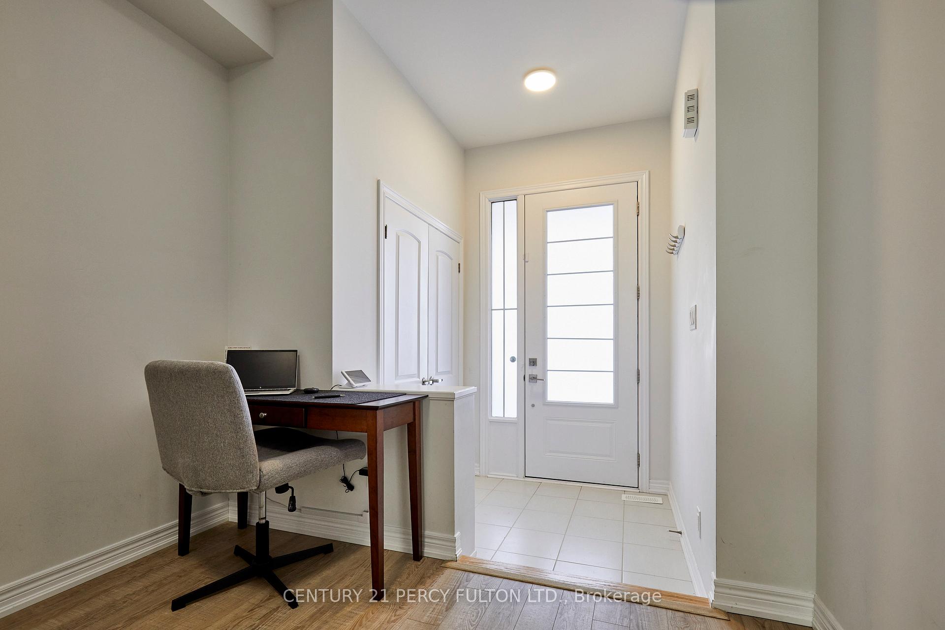 Photo 3 of 2016 Cameron Lott Crescent, Oshawa, Kedron — HOMEH