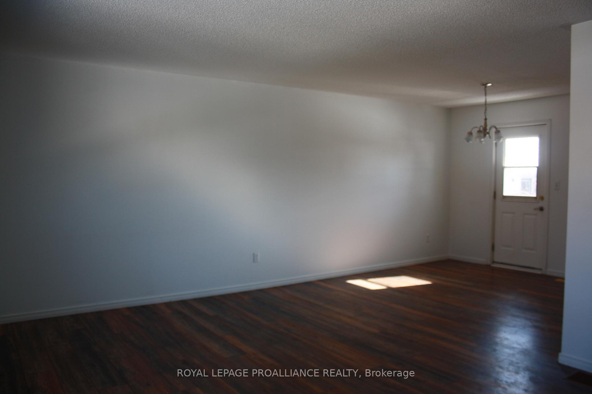 Photo 4 of Unit 1, 88 Frank Street, Belleville, Belleville Ward — HOMEH