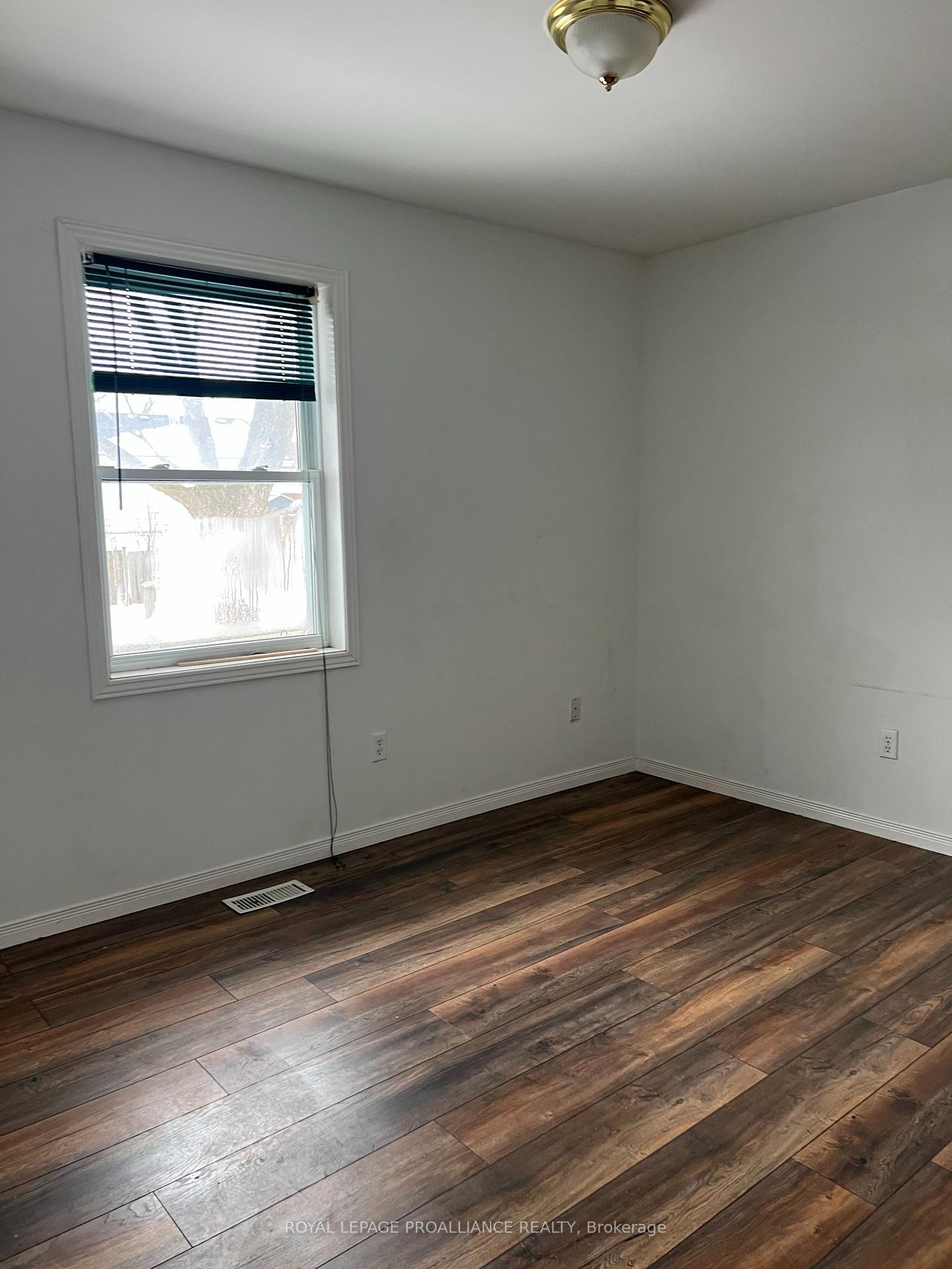 Photo 6 of Unit 1, 88 Frank Street, Belleville, Belleville Ward — HOMEH