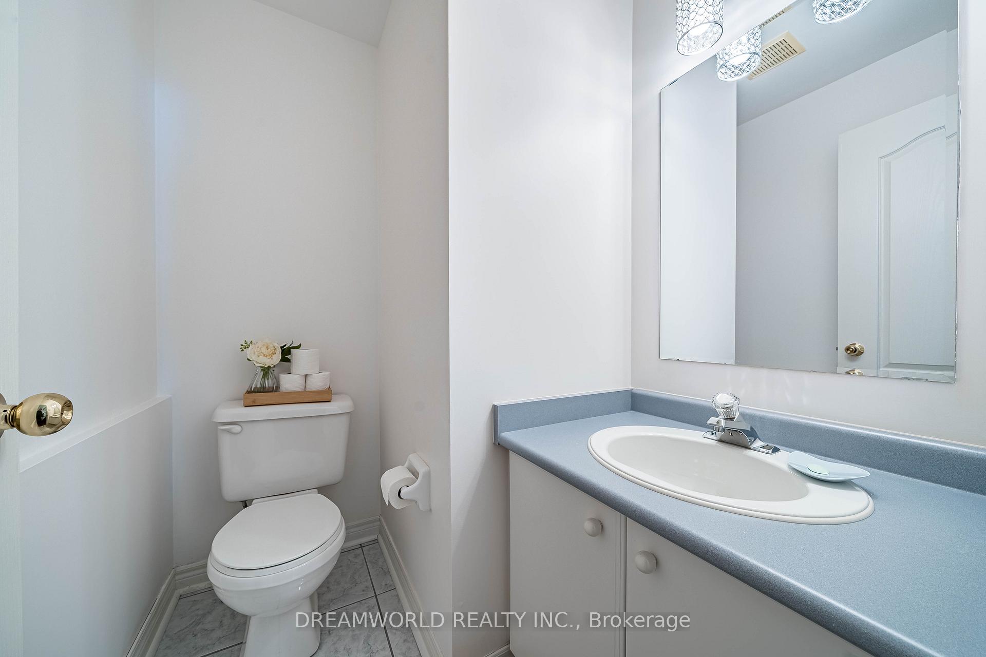 Photo 25 of 209 Rosanna Crescent, Vaughan, Maple — HOMEH