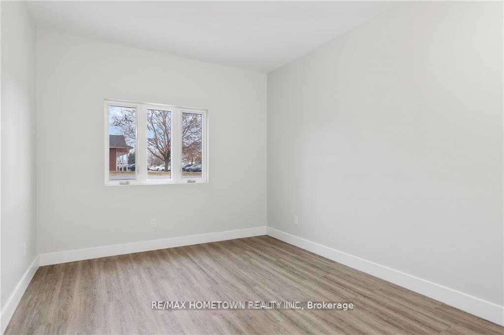 Photo 10 of Unit 6, 7829 Kent Boulevard, Brockville — HOMEH